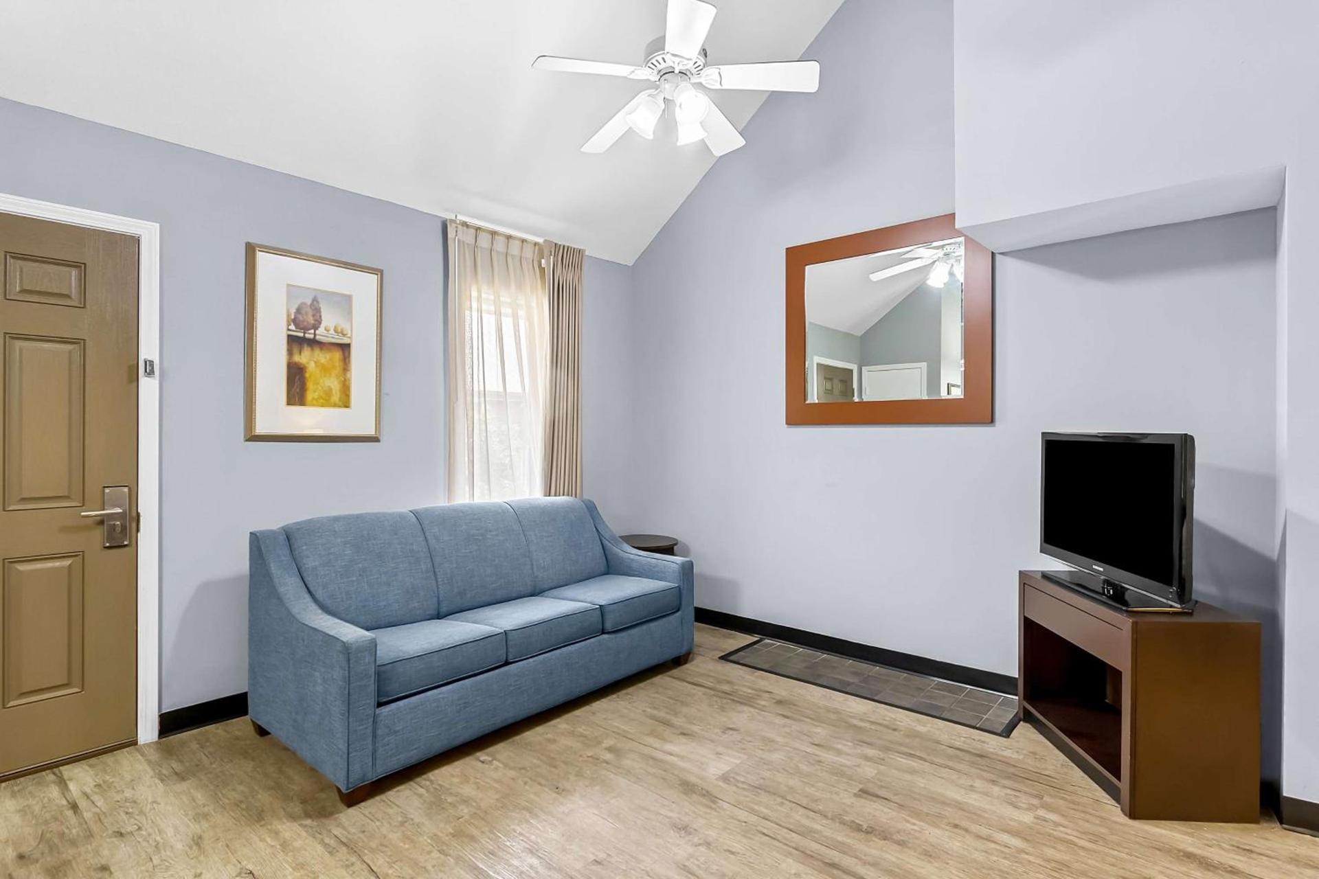 SureStay Studio by Best Western Pensacola photo 16