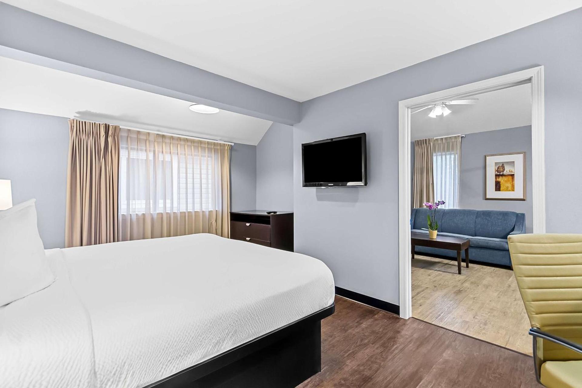 SureStay Studio by Best Western Pensacola photo 20