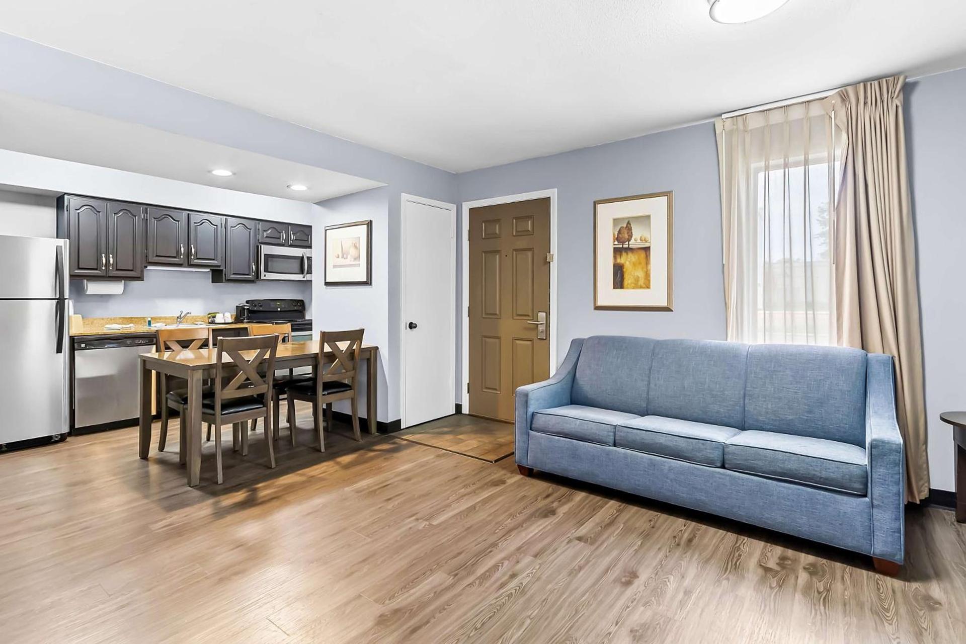 SureStay Studio by Best Western Pensacola photo 23