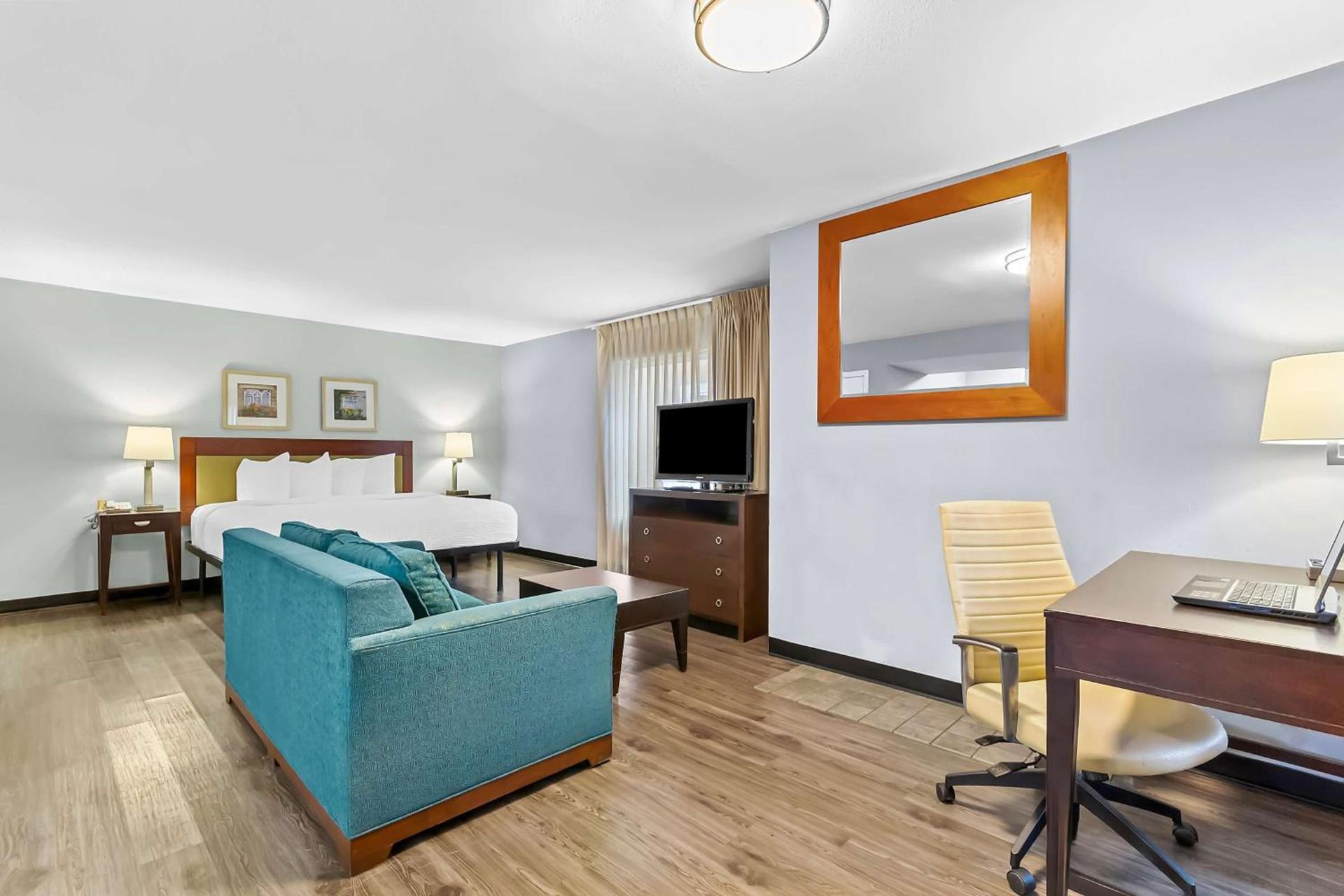 SureStay Studio by Best Western Pensacola photo 29