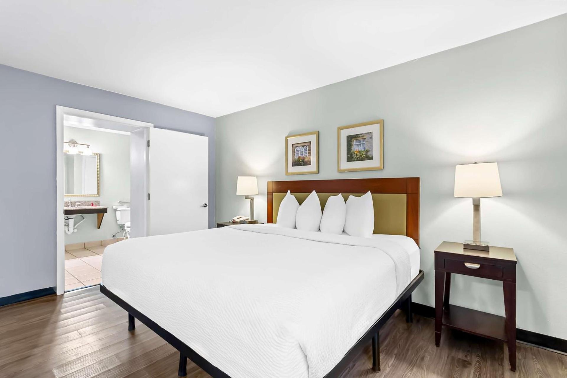 SureStay Studio by Best Western Pensacola photo 31
