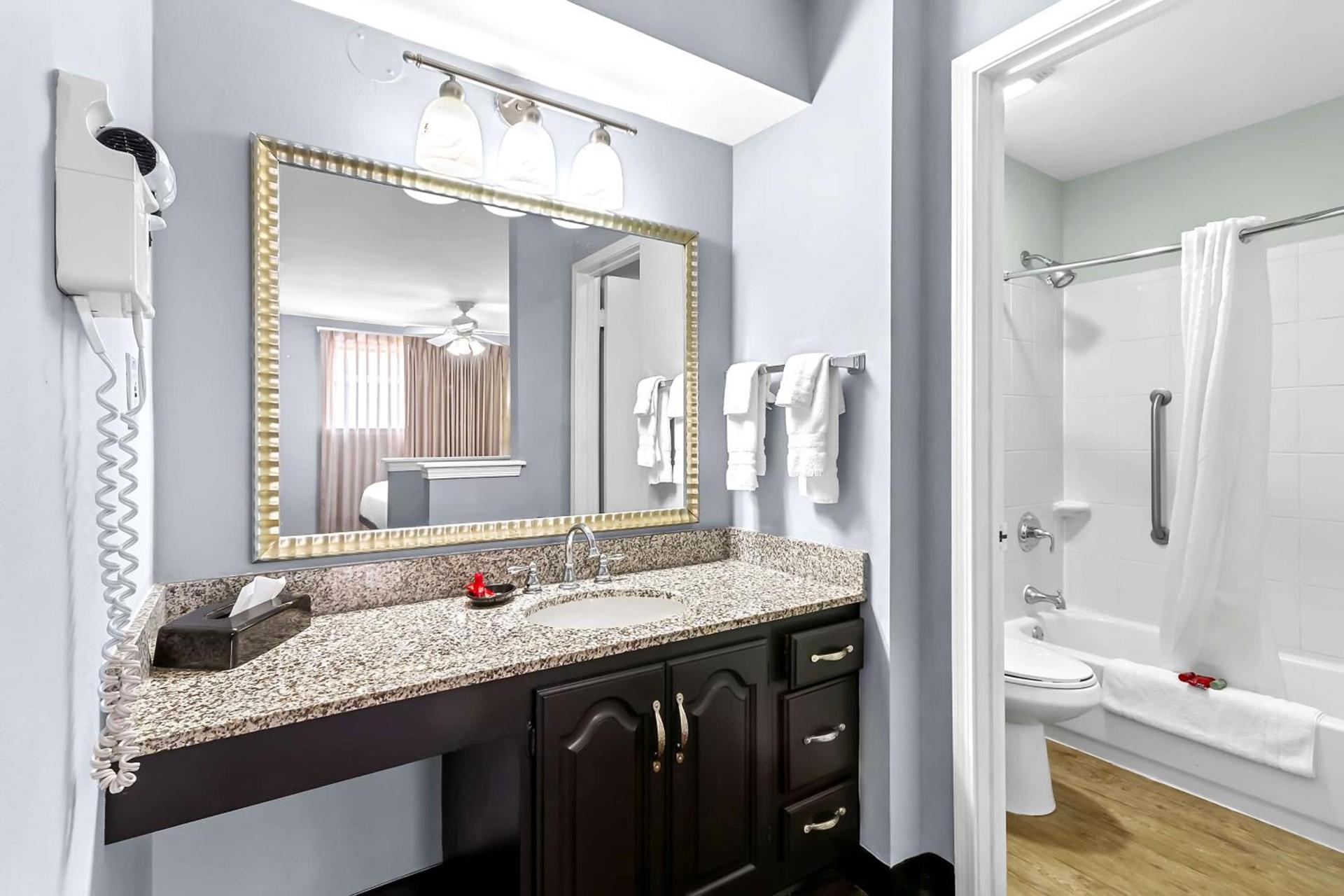 SureStay Studio by Best Western Pensacola photo 36