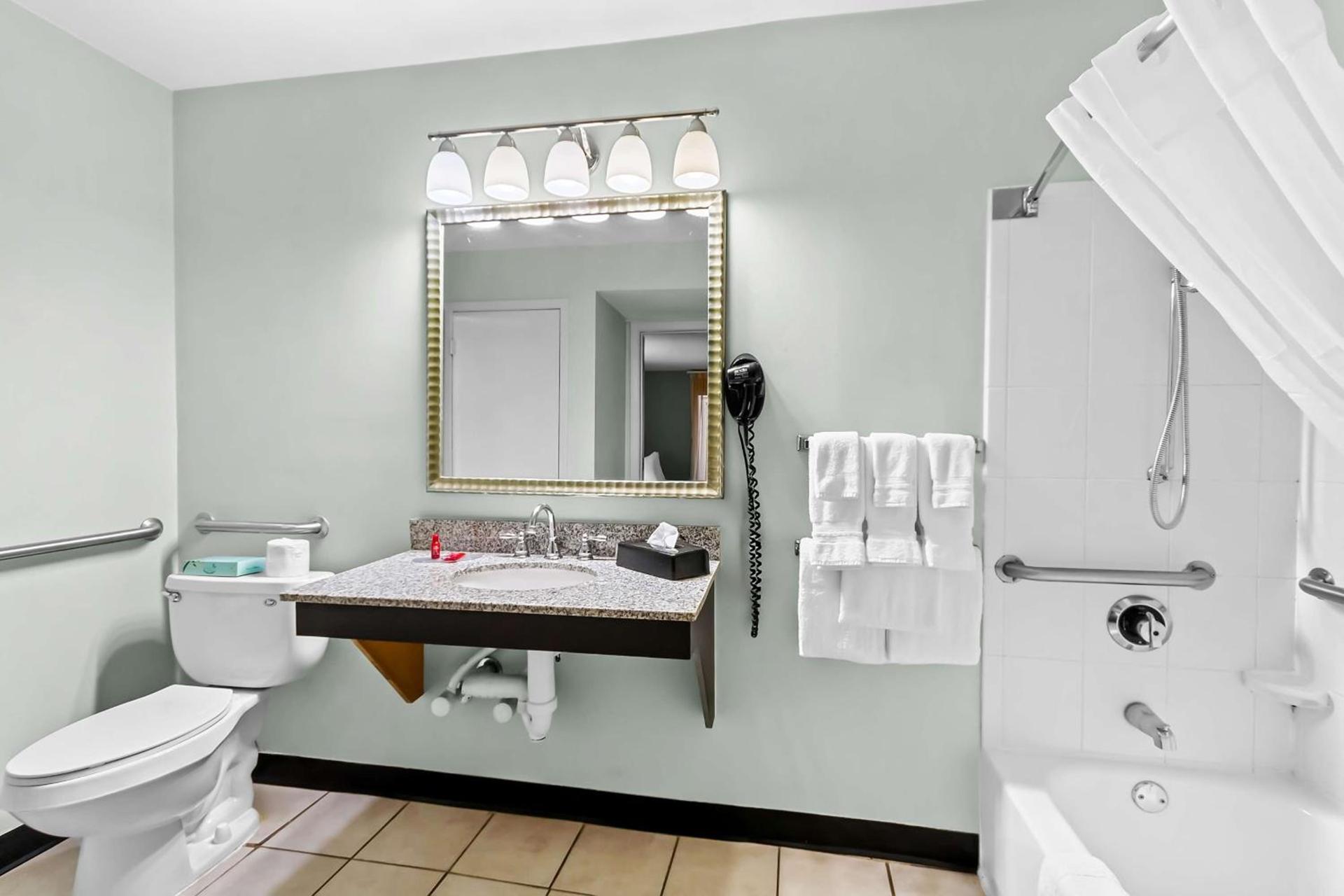 SureStay Studio by Best Western Pensacola photo 39