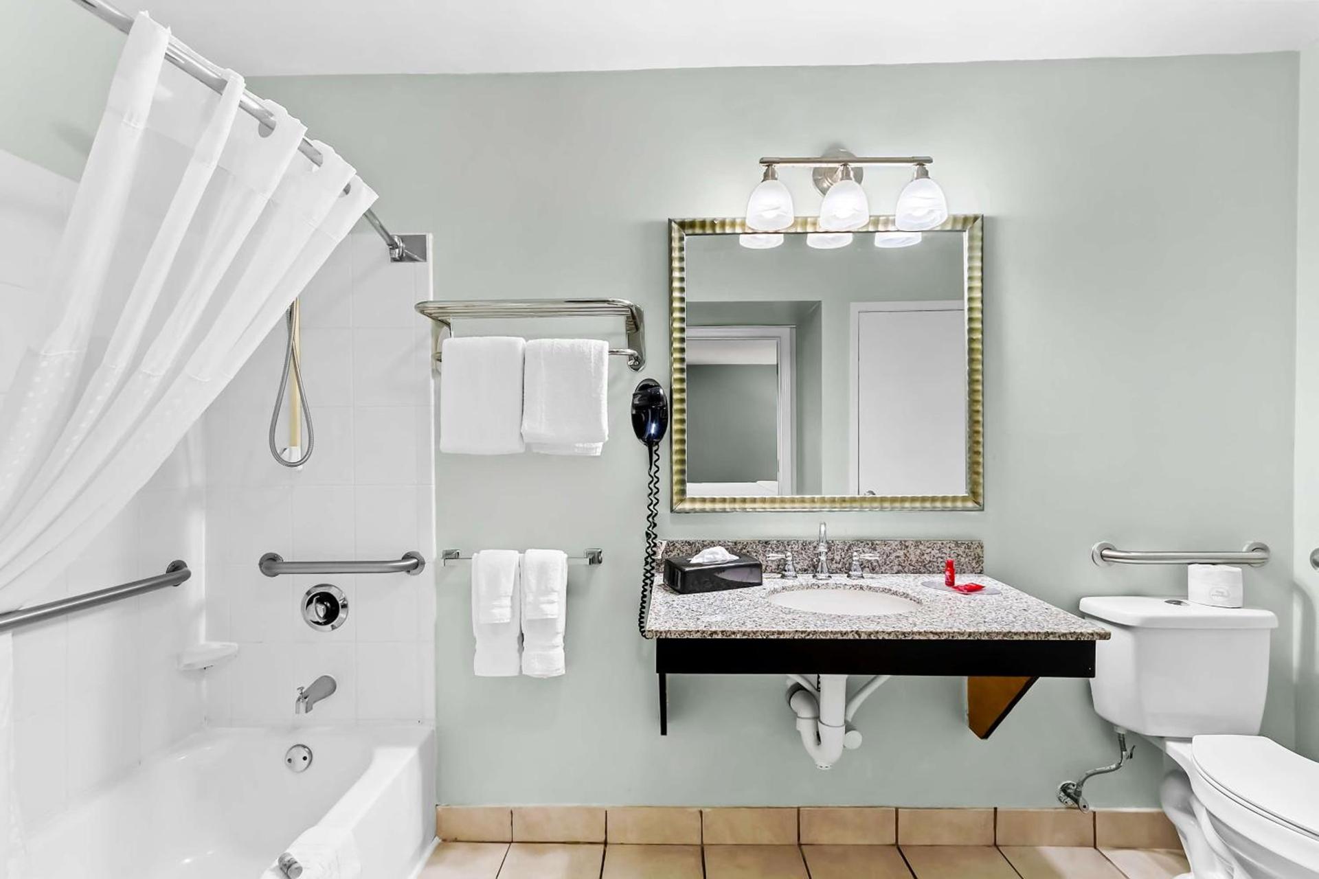 SureStay Studio by Best Western Pensacola photo 40