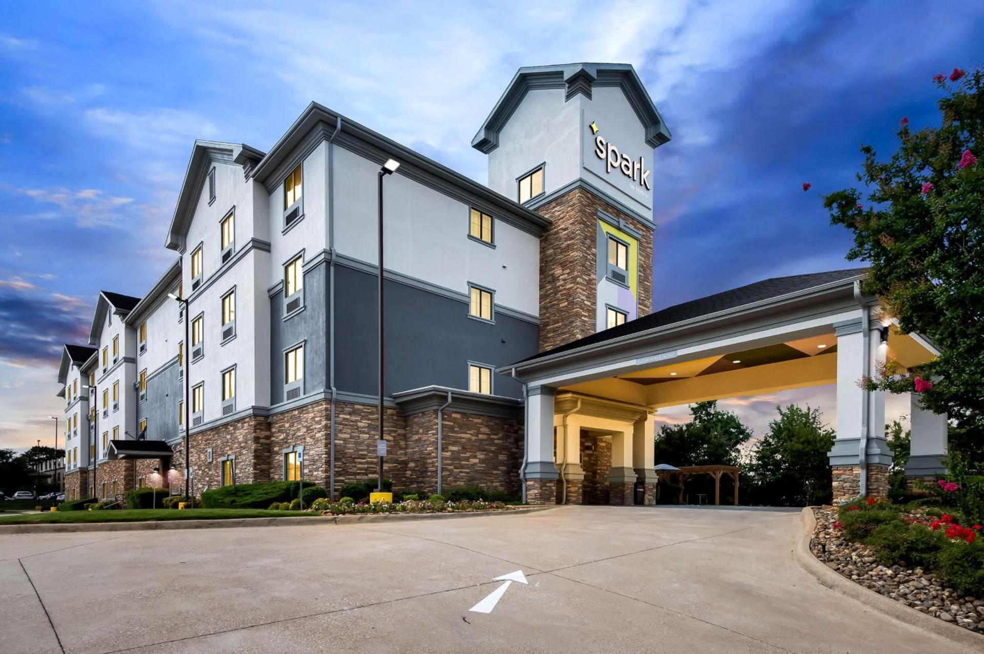 Spark By Hilton Longview photo 3