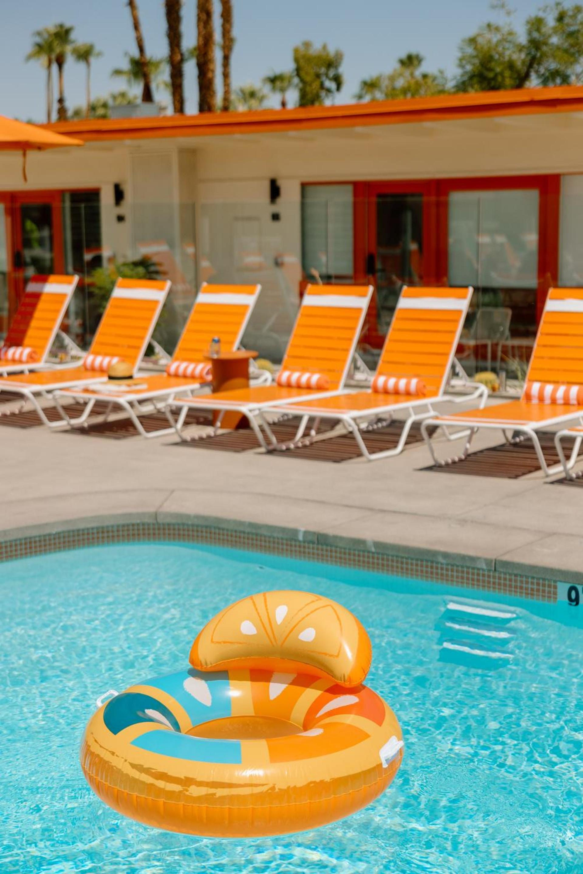 Mojave Resort - Adults Only photo 8