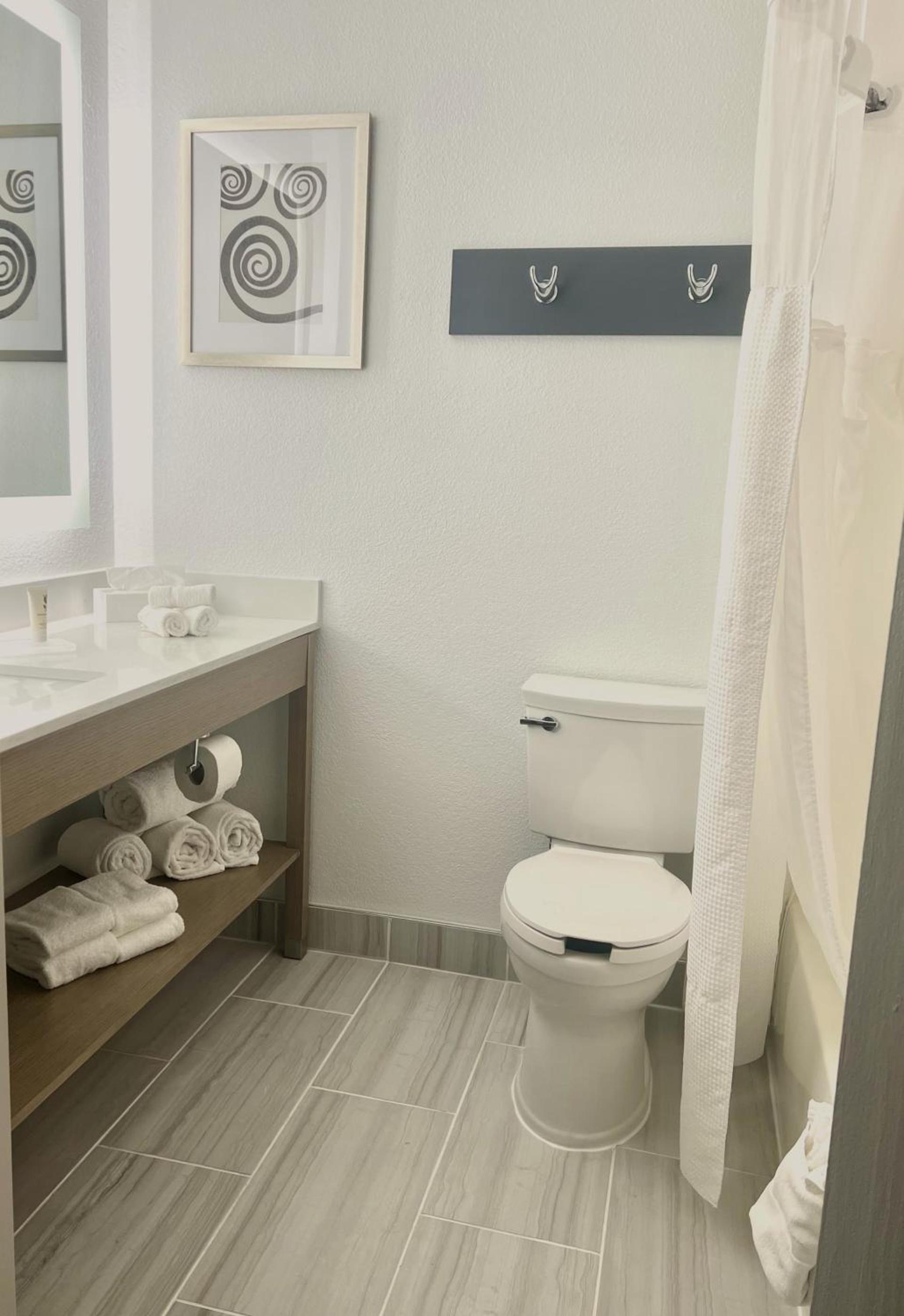 Country Inn & Suites by Radisson, Fort Worth, TX photo 28