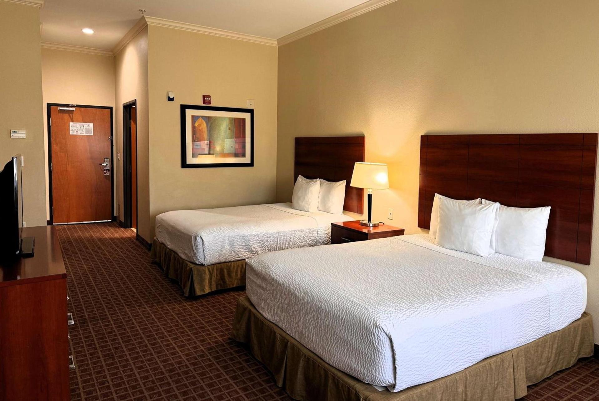 Ramada by Wyndham College Station photo 22
