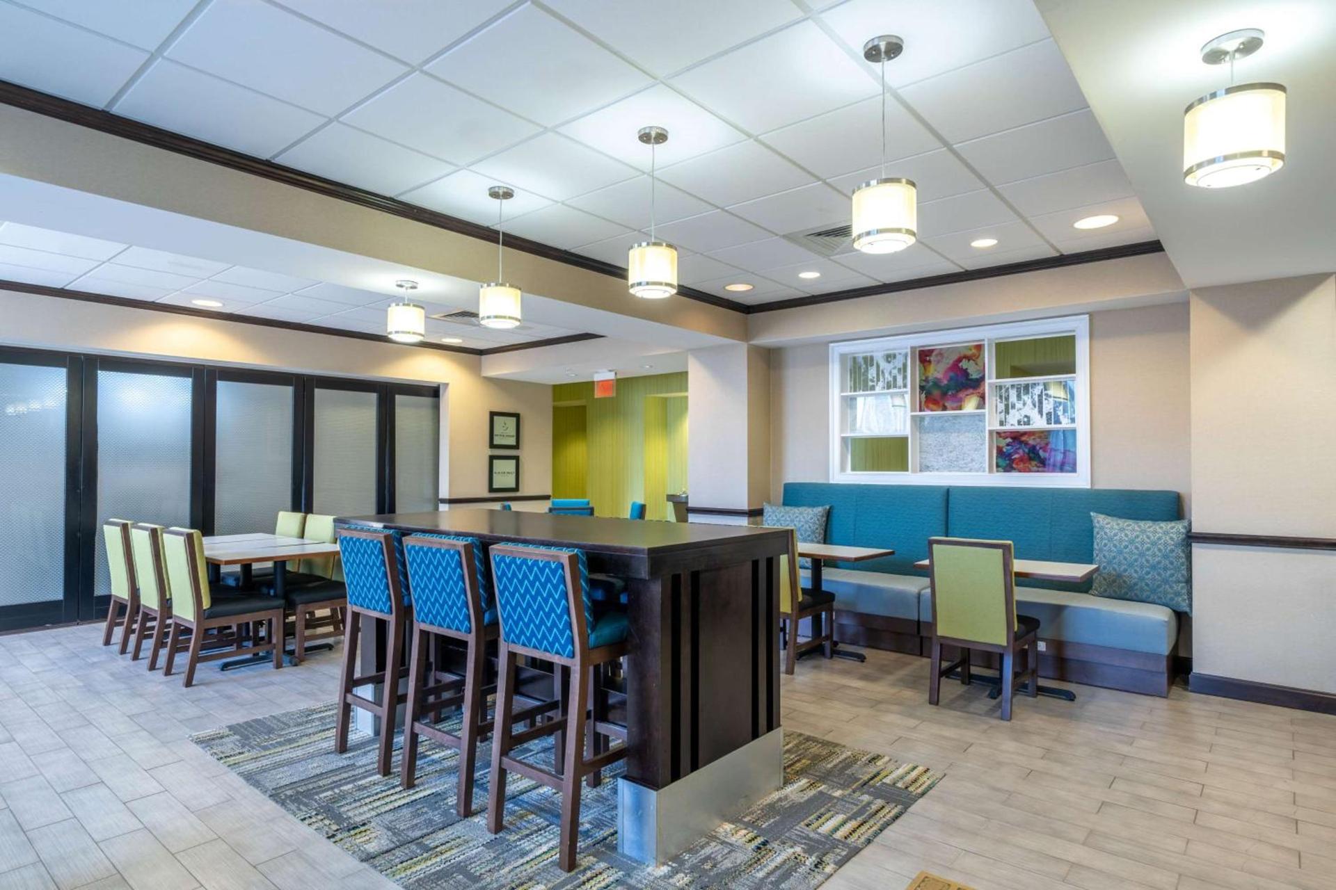 Hampton Inn Dahlgren photo 27