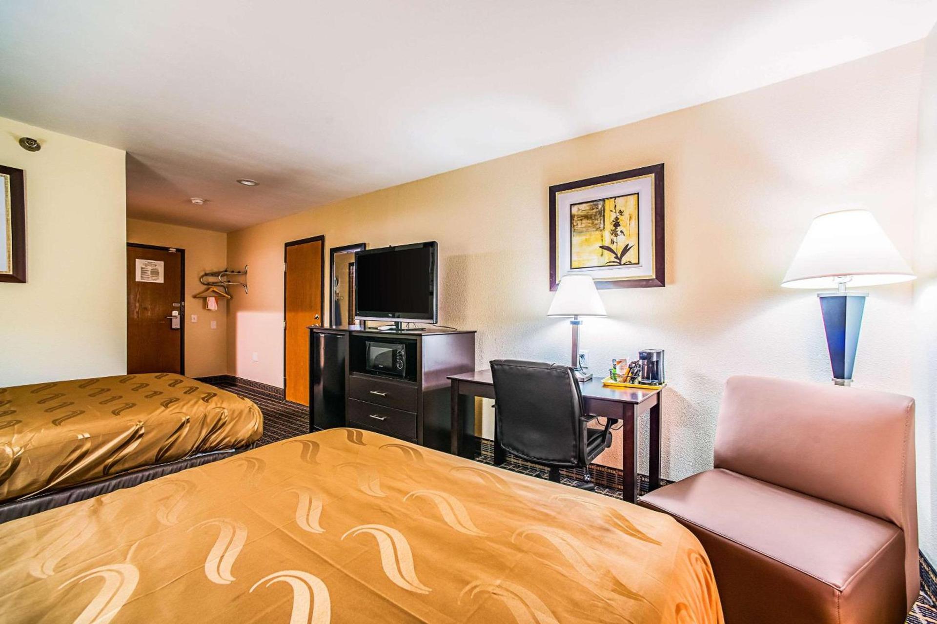 Quality Inn Carbondale University area photo 34