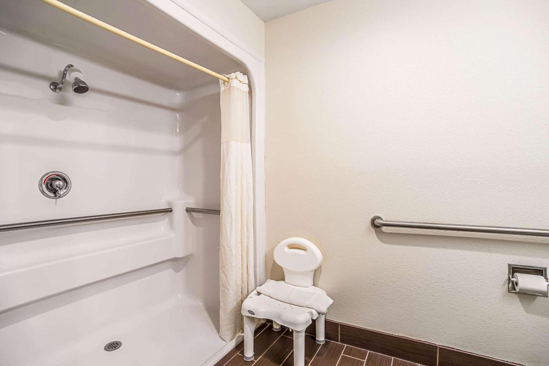 Quality Inn Carbondale University area photo 13