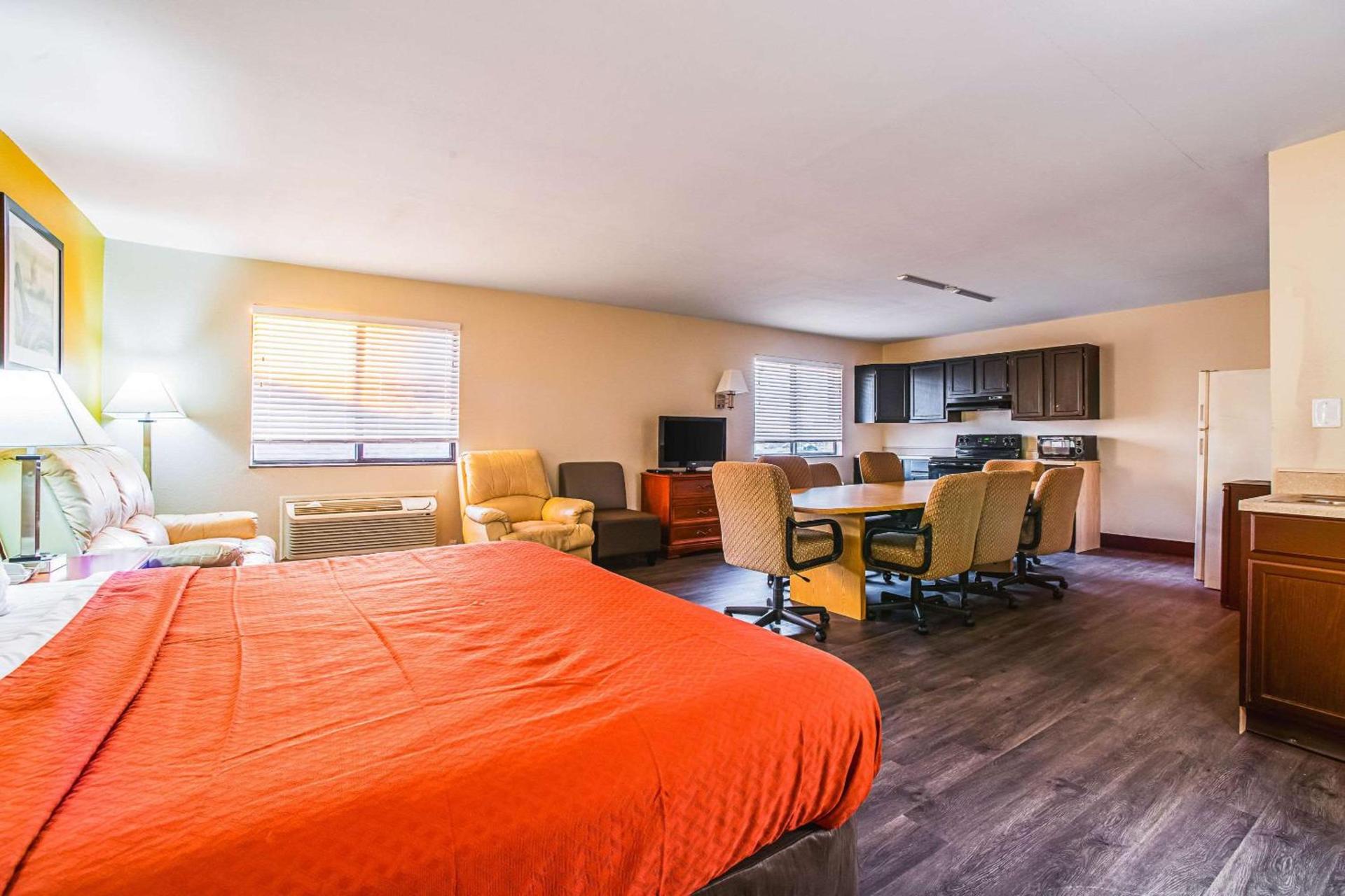 Quality Inn Carbondale University area photo 20