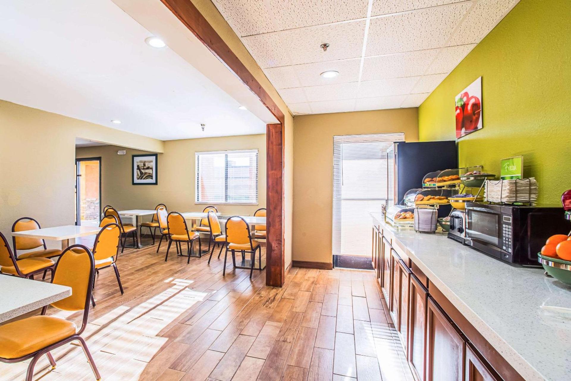 Quality Inn Carbondale University area photo 38