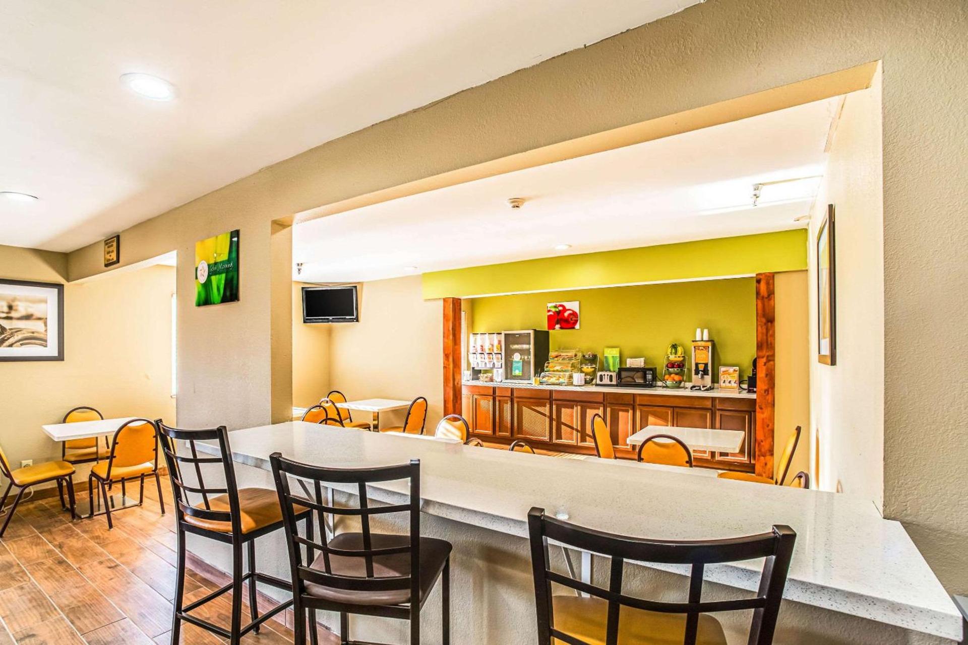 Quality Inn Carbondale University area photo 40