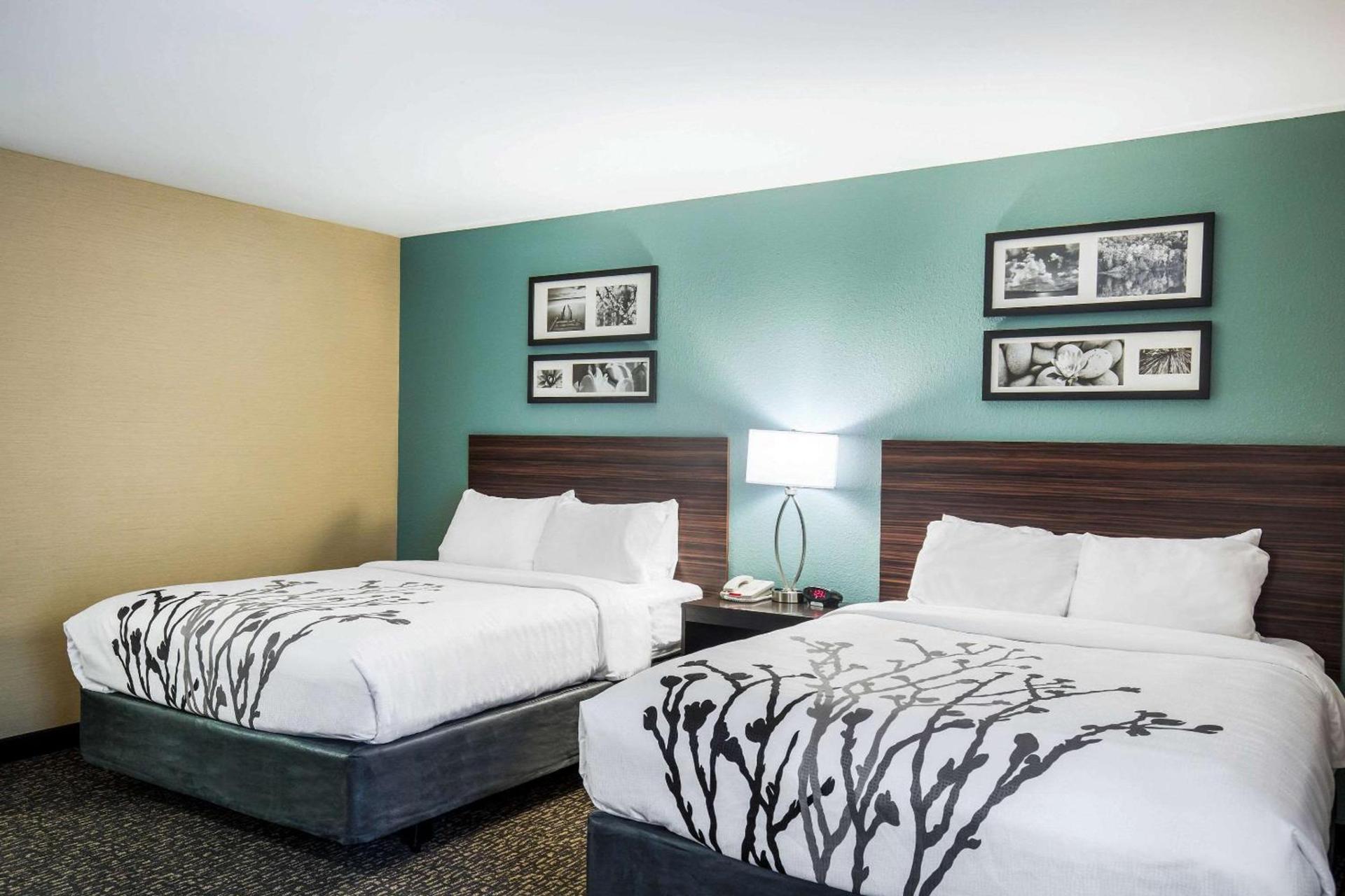 Sleep Inn & Suites Dunmore photo 11