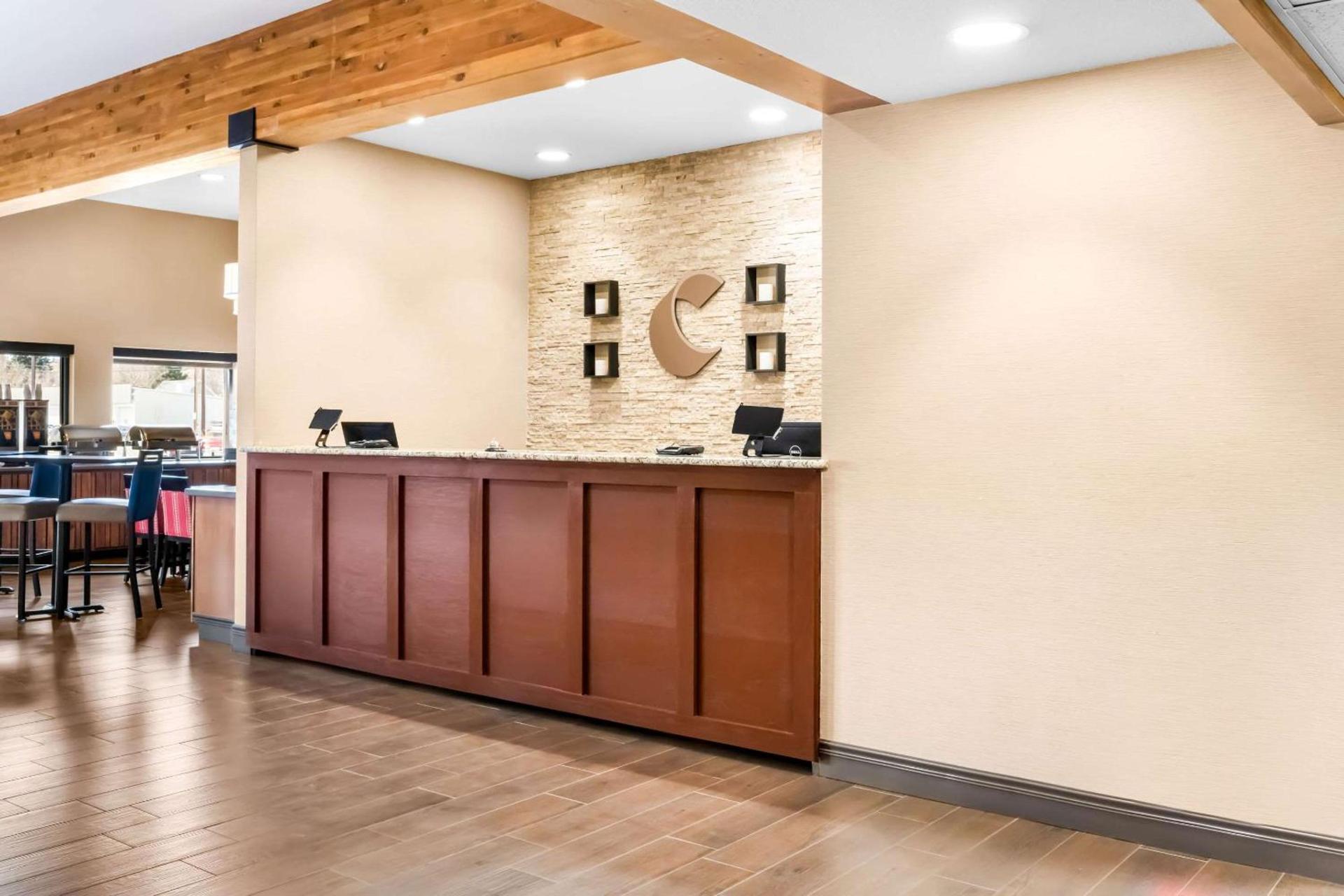 Comfort Inn at Buffalo Bill Village Resort photo 3