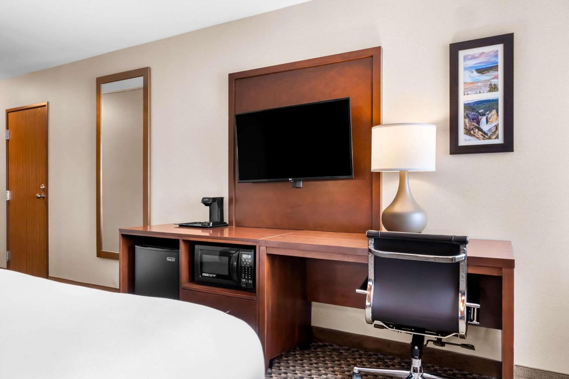 Comfort Inn at Buffalo Bill Village Resort photo 18