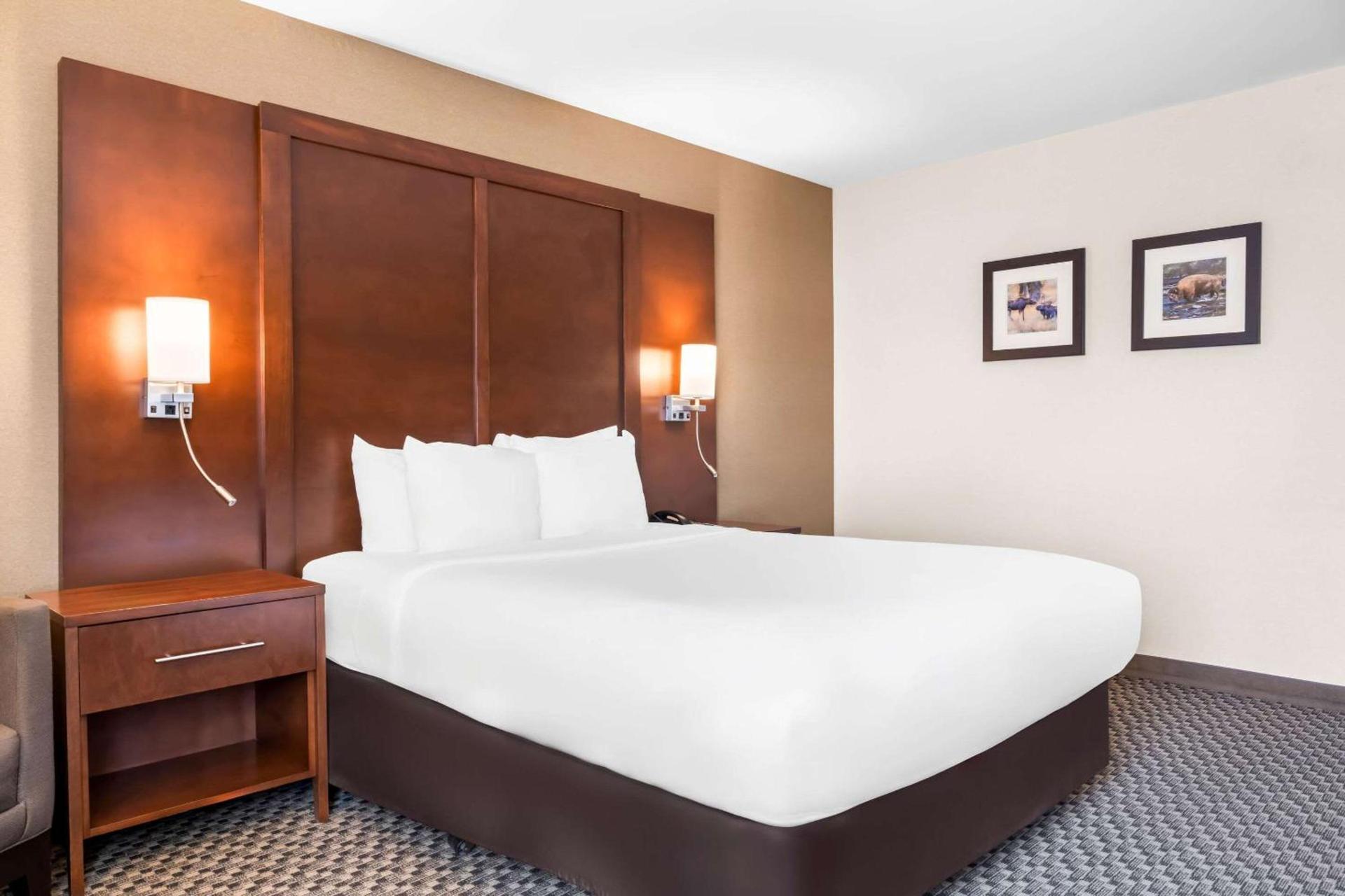 Comfort Inn at Buffalo Bill Village Resort photo 20