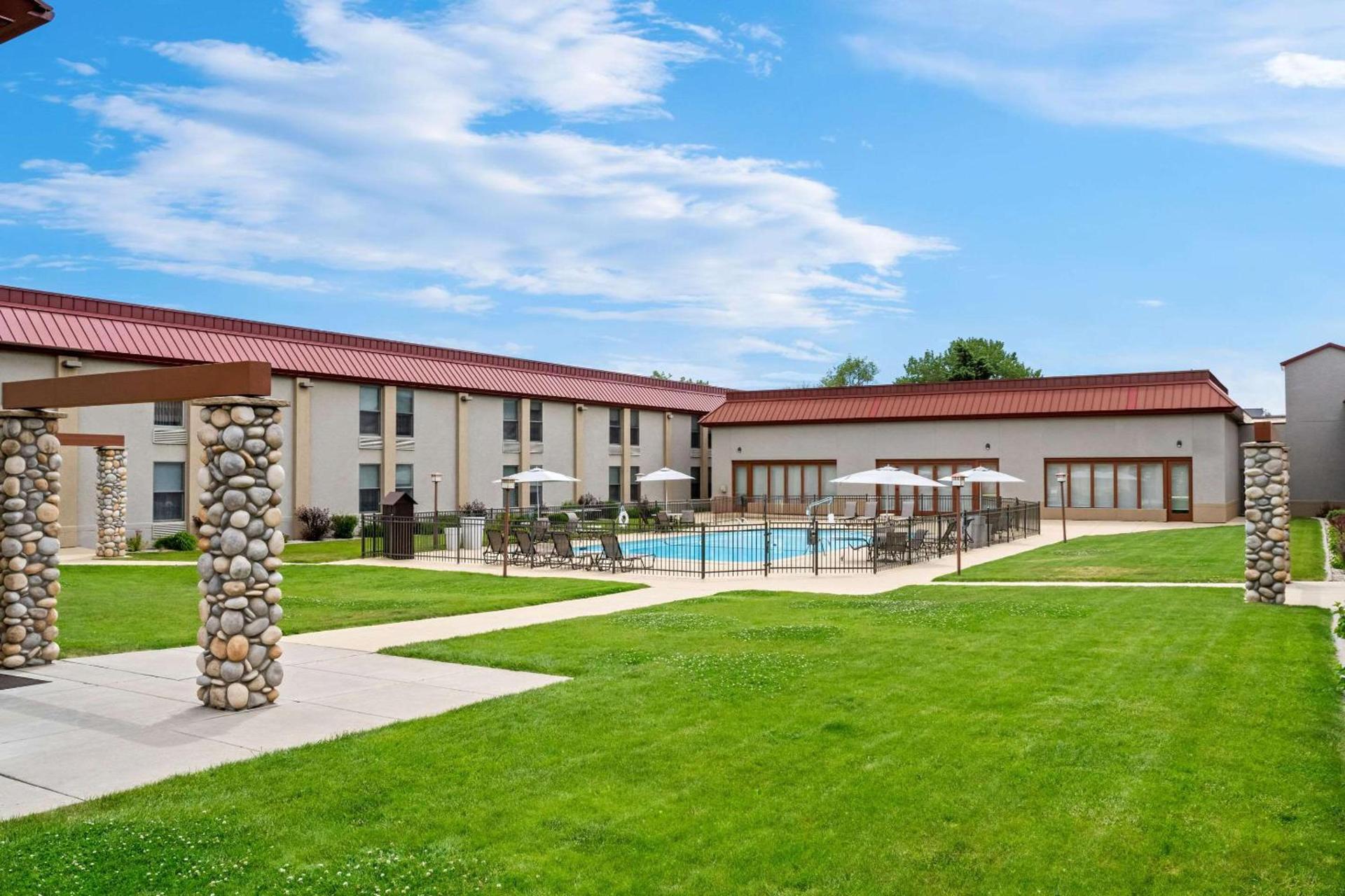 Comfort Inn at Buffalo Bill Village Resort photo 28