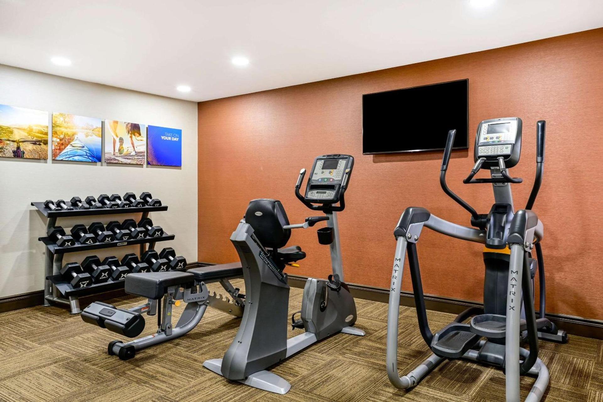 Comfort Inn at Buffalo Bill Village Resort photo 29