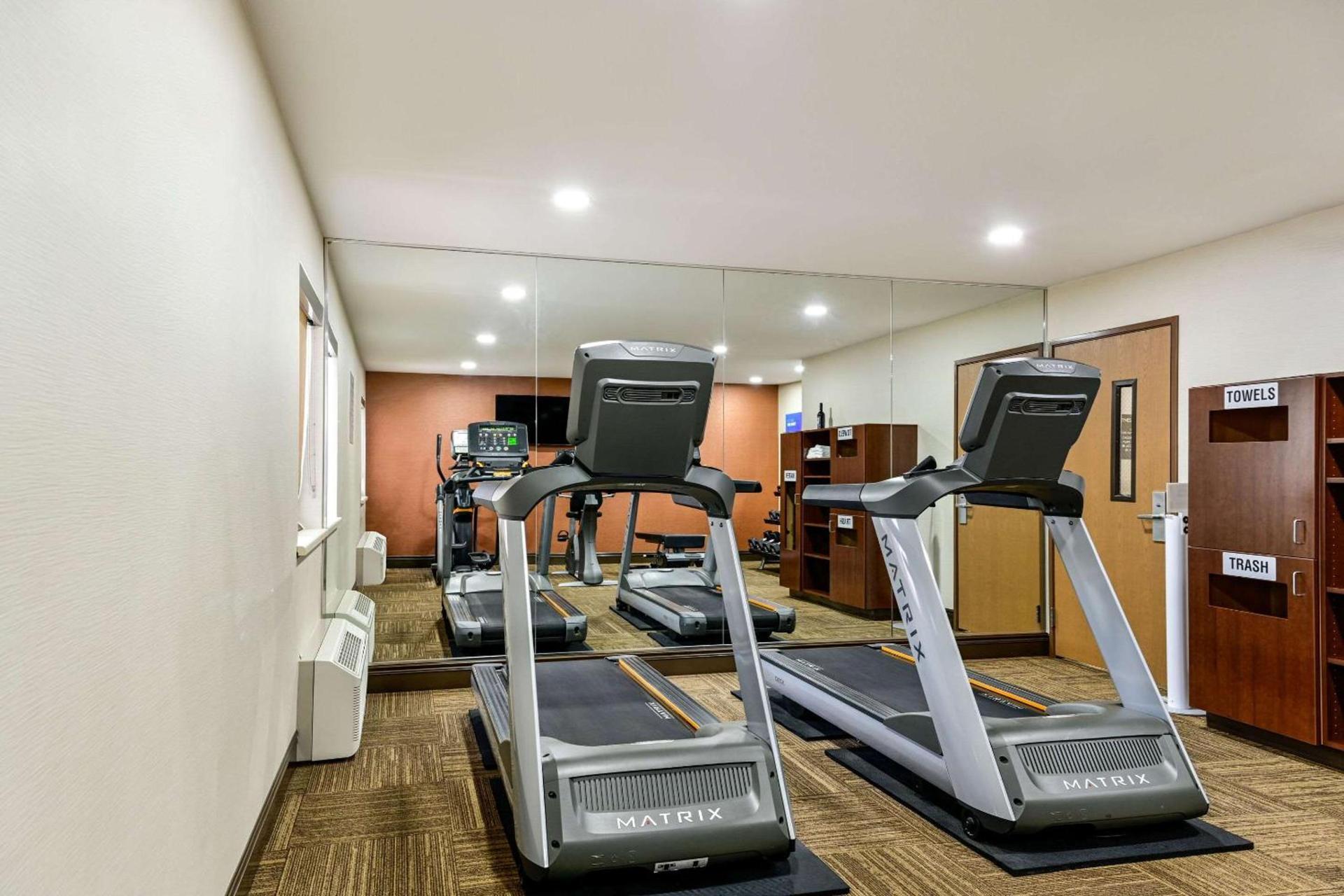 Comfort Inn at Buffalo Bill Village Resort photo 30