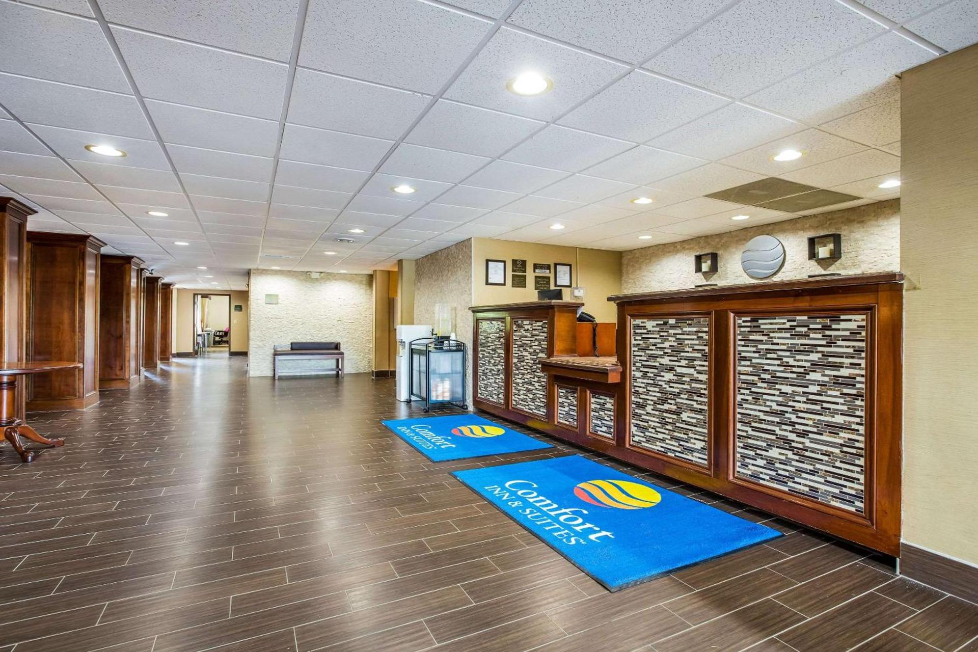 Comfort Inn & Suites Fairborn near Wright Patterson AFB photo 7
