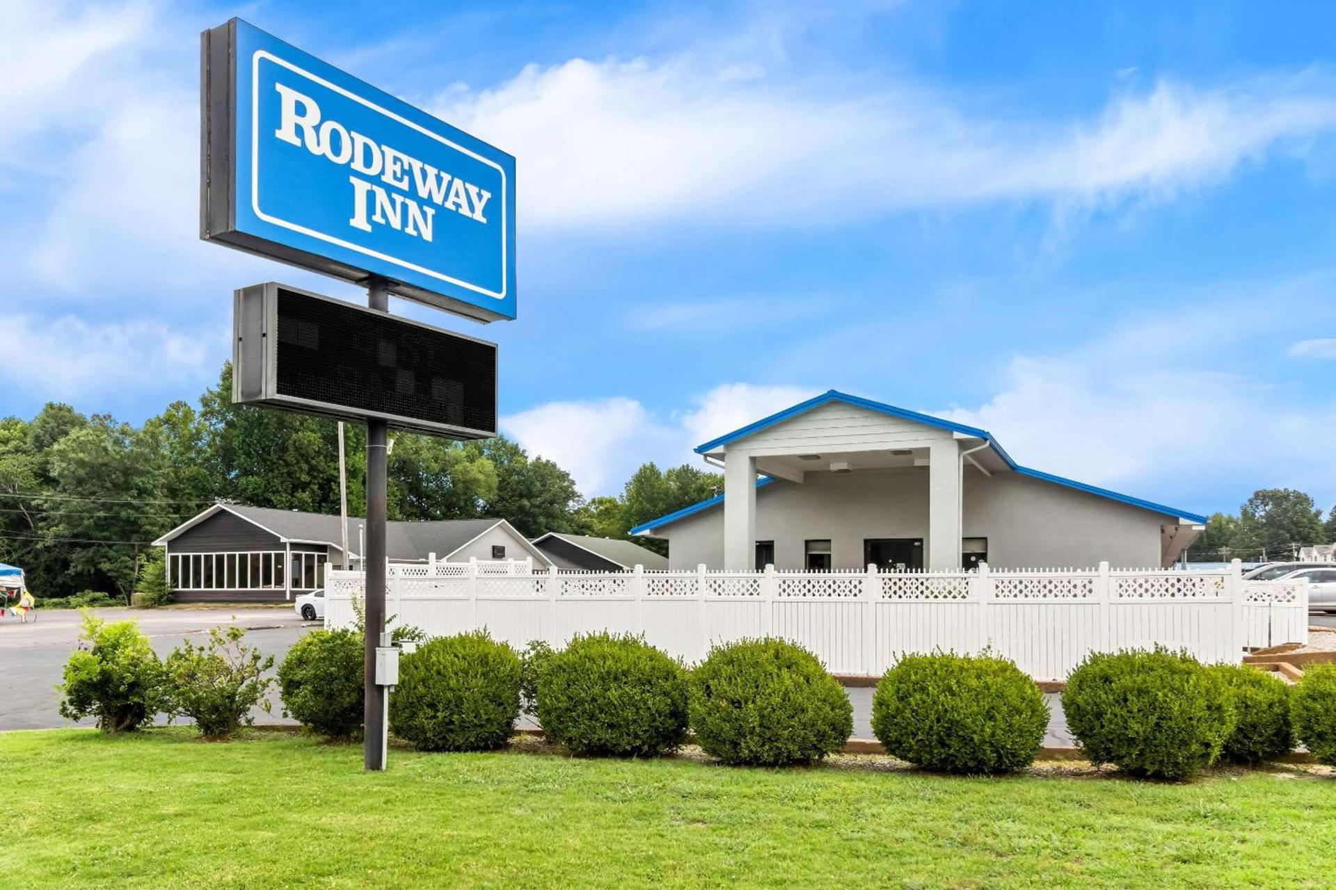 Rodeway Inn Lexington West photo 1