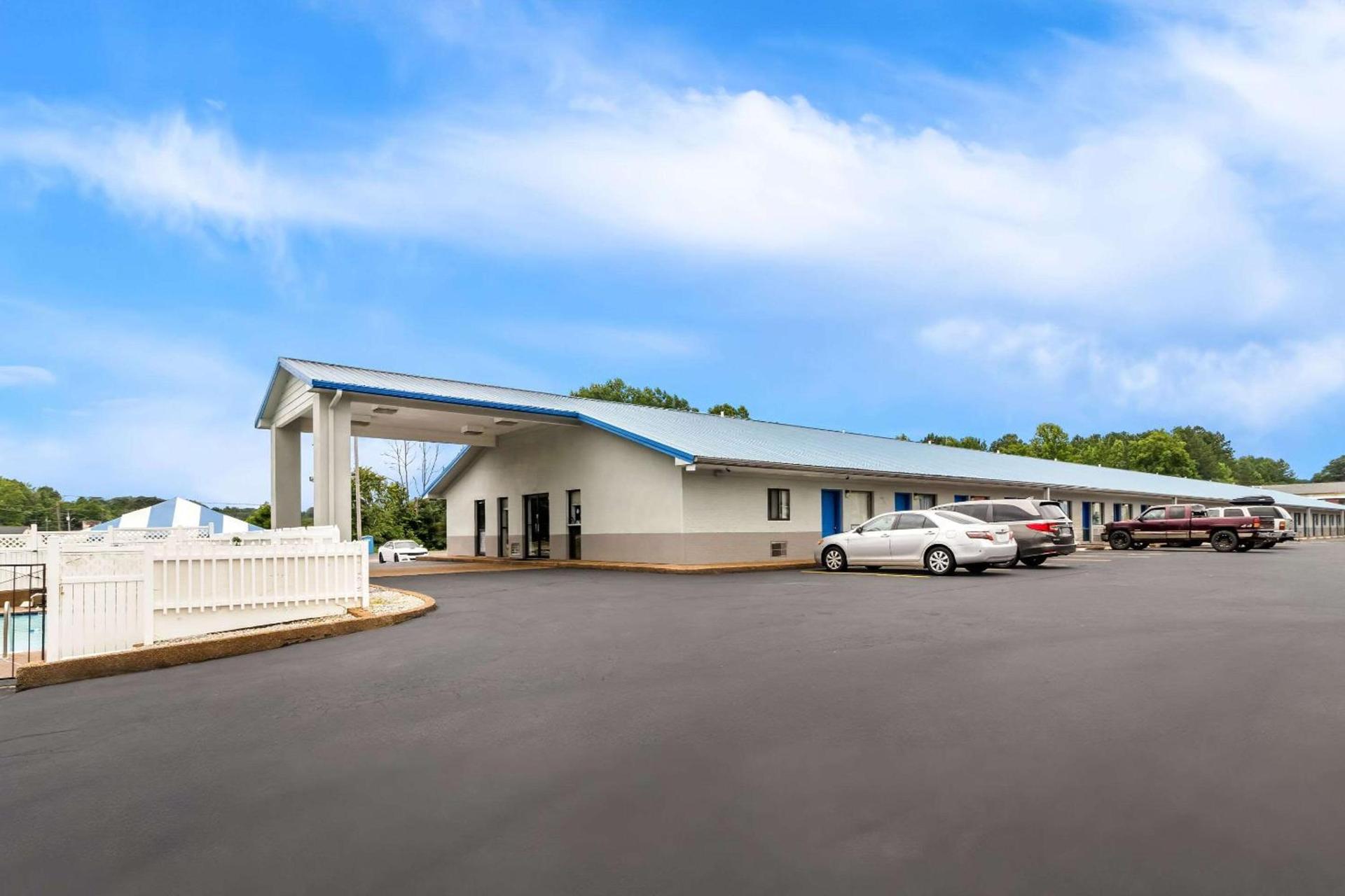 Rodeway Inn Lexington West photo 17