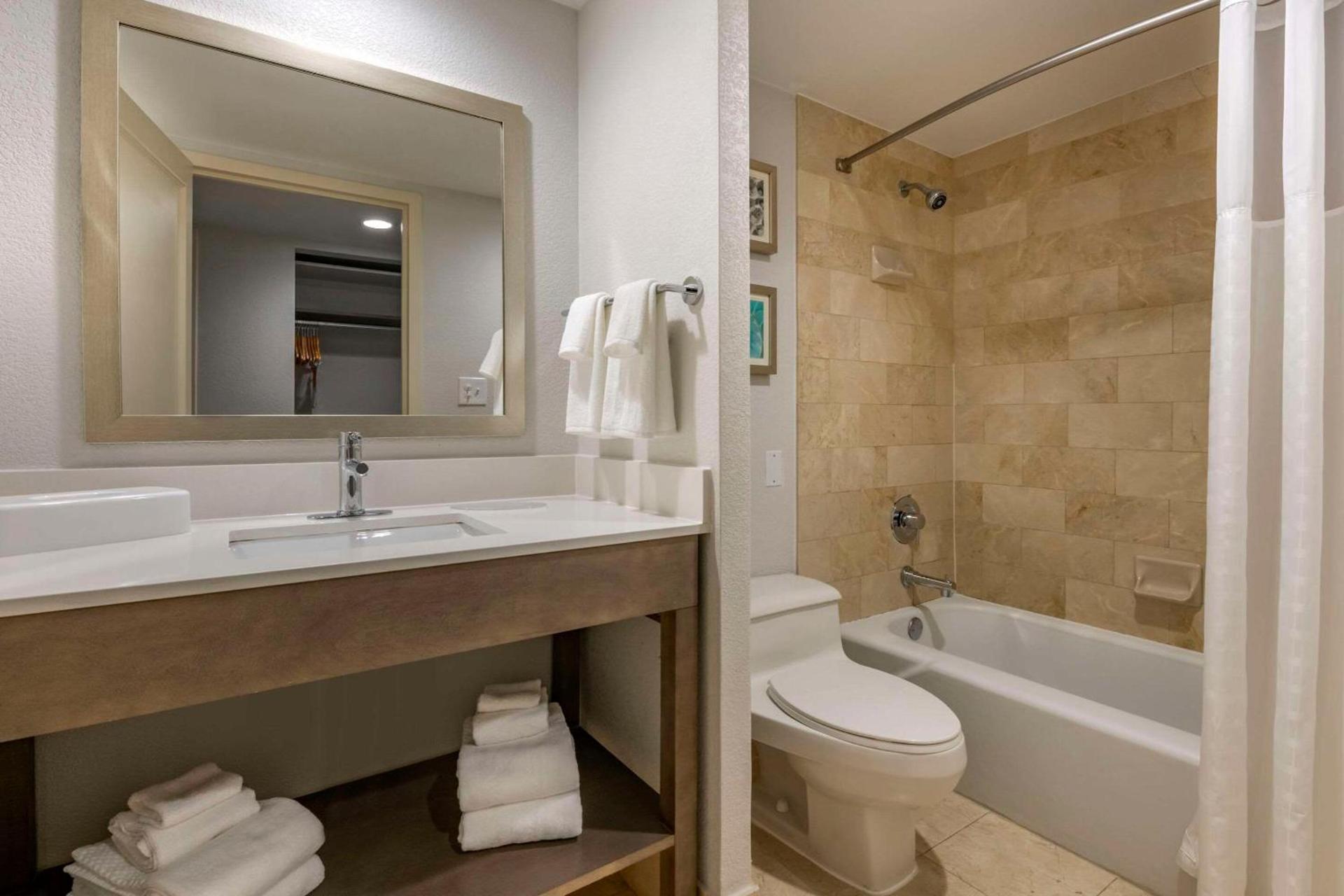 Comfort Inn & Suites Downtown Brickell-Port of Miami photo 17