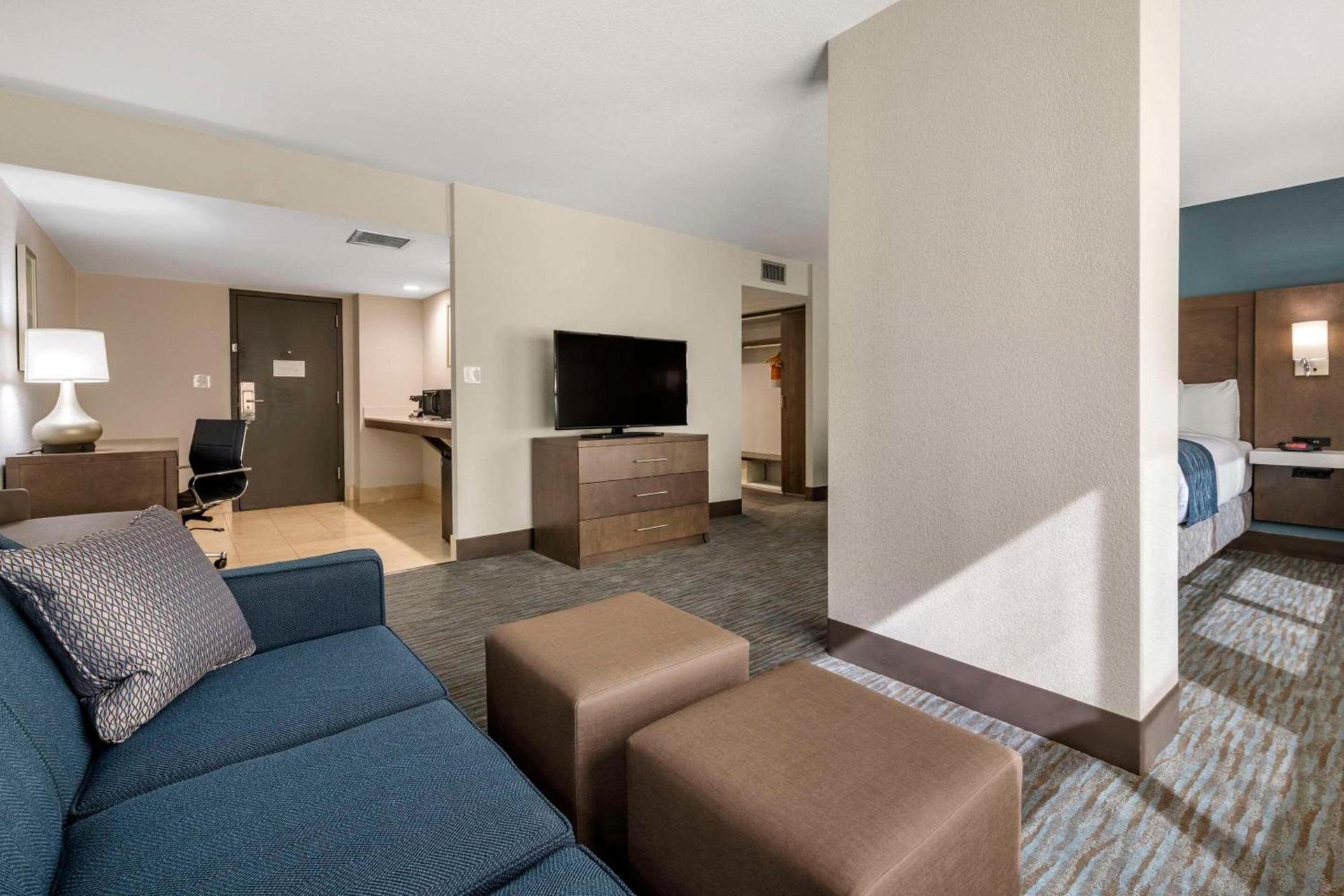 Comfort Inn & Suites Downtown Brickell-Port of Miami photo 22