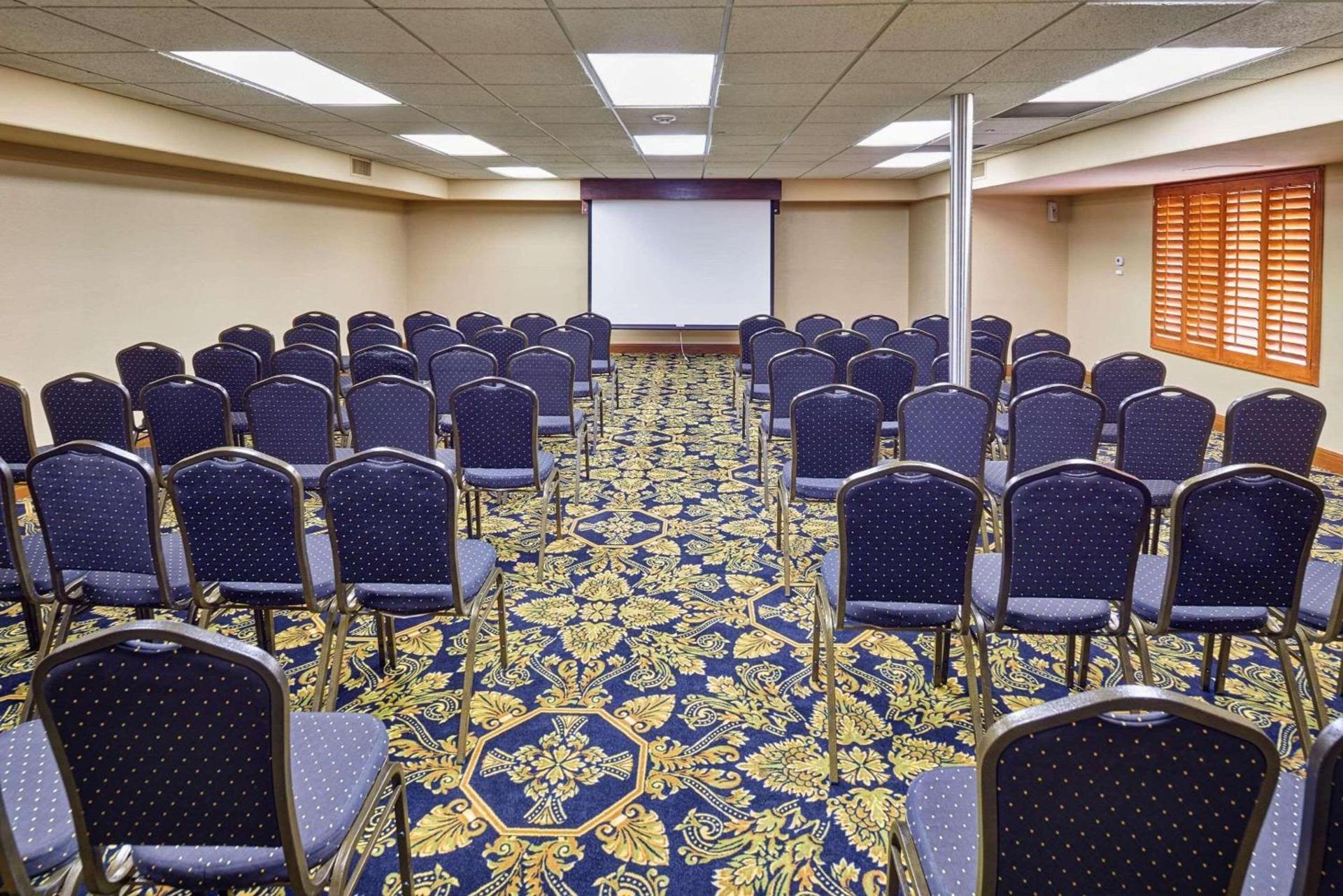 Radisson Hotel El Paso Airport photo 21