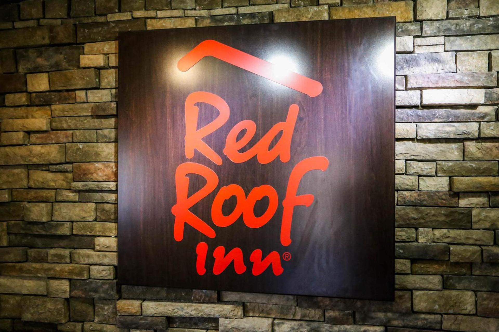 Red Roof Inn Greenville photo 8