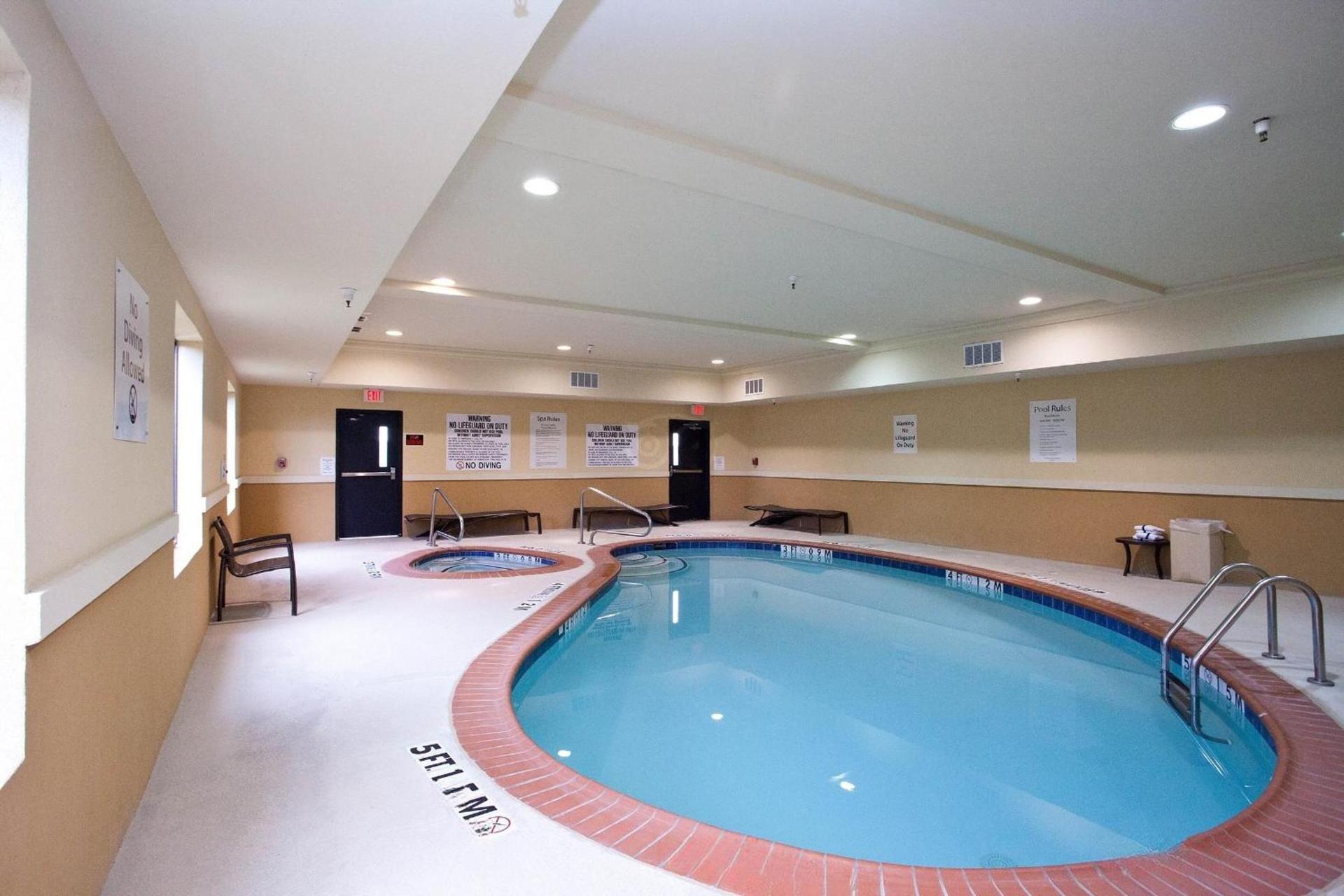 Comfort Inn & Suites Dallas Medical-Market Center photo 35