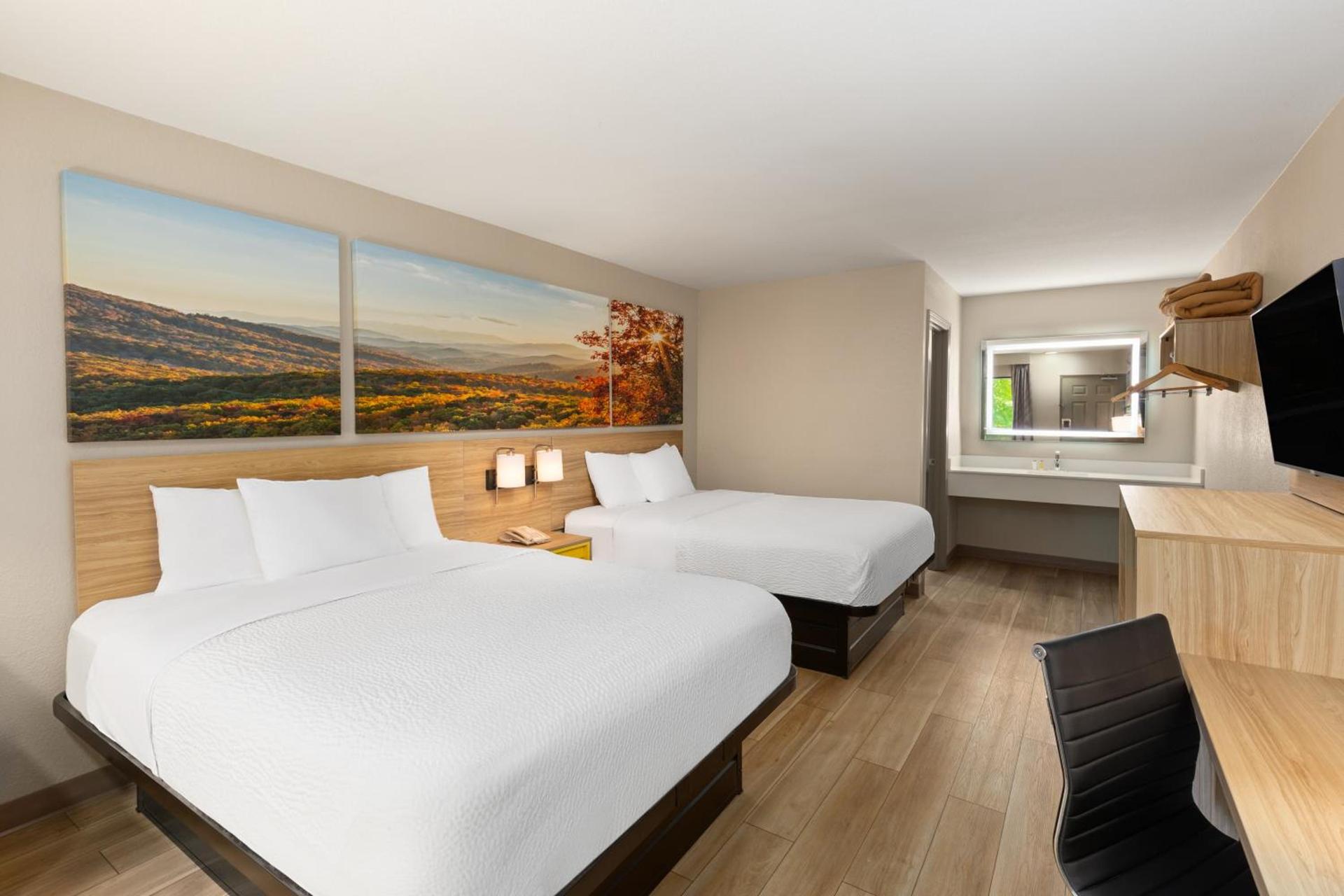 Days Inn by Wyndham Helen photo 45