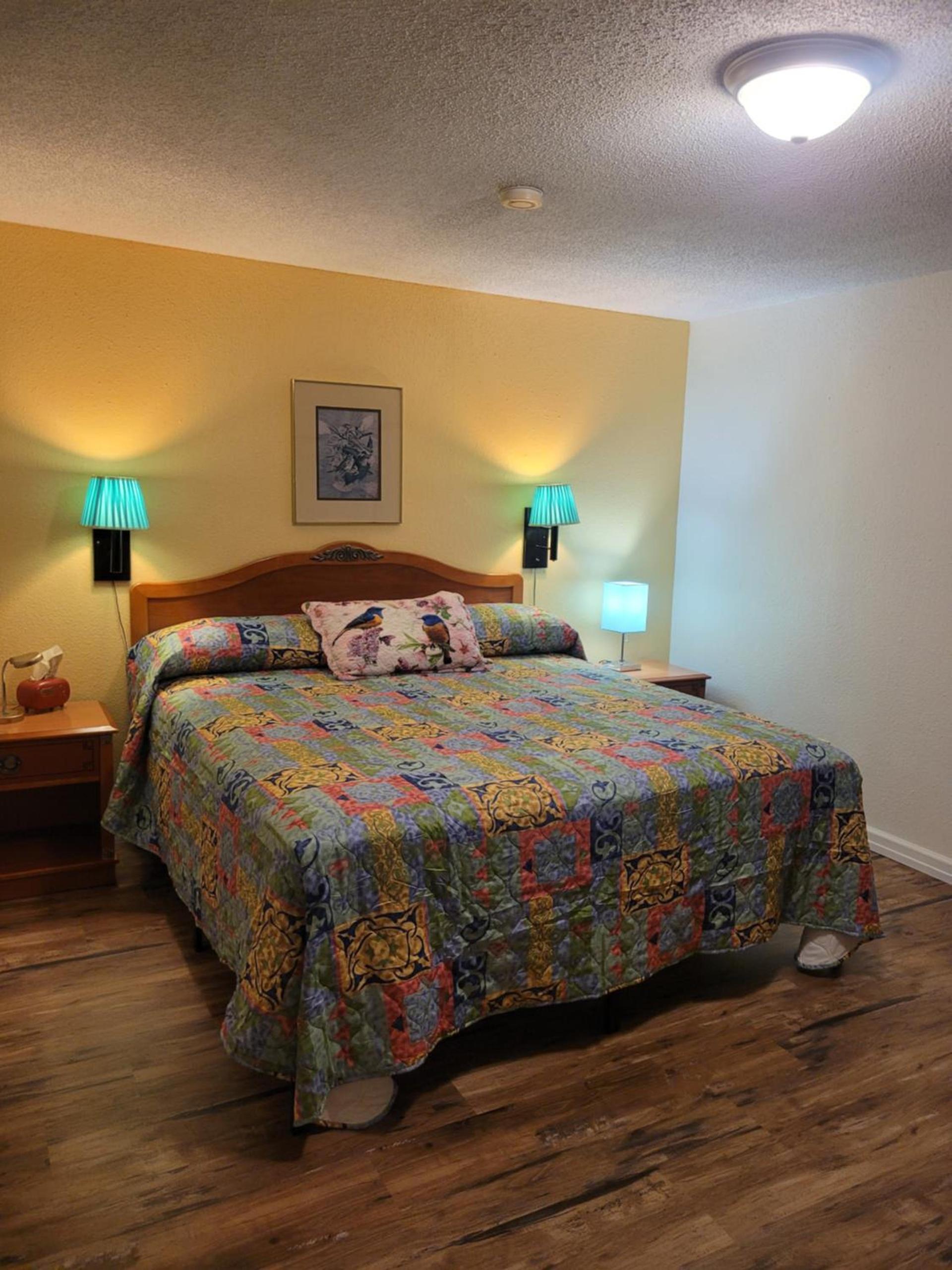 Best Budget Inn photo 2