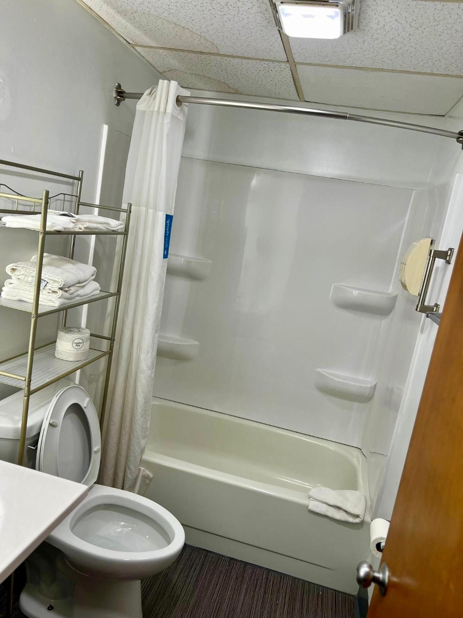 Travelodge by Wyndham Gallipolis photo 8