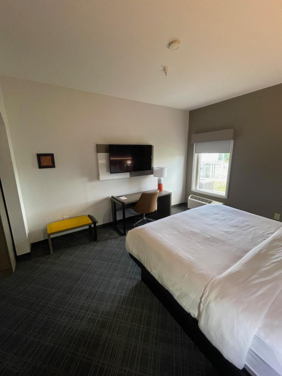 Comfort Suites Crossville photo 39