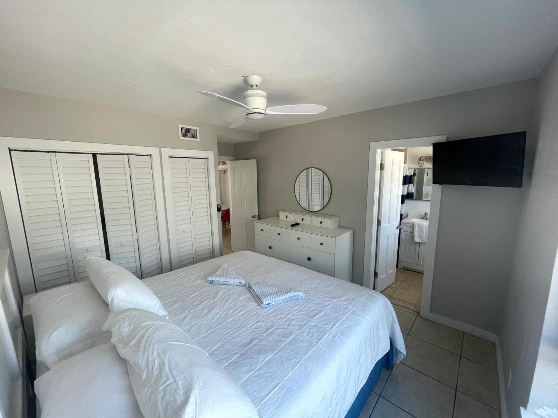 Shore View Hotel photo 41
