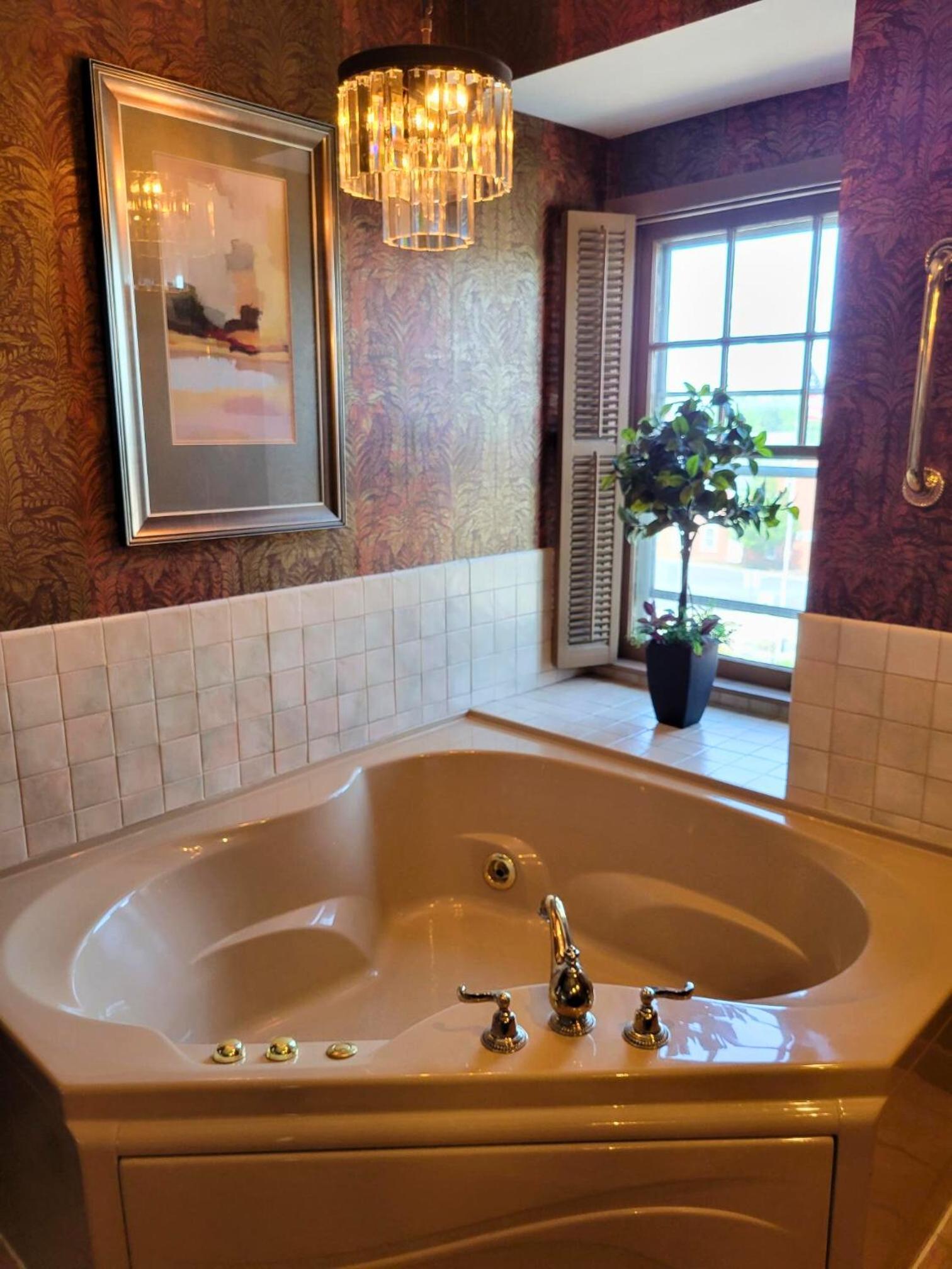 Altland House Inn & Suites photo 62