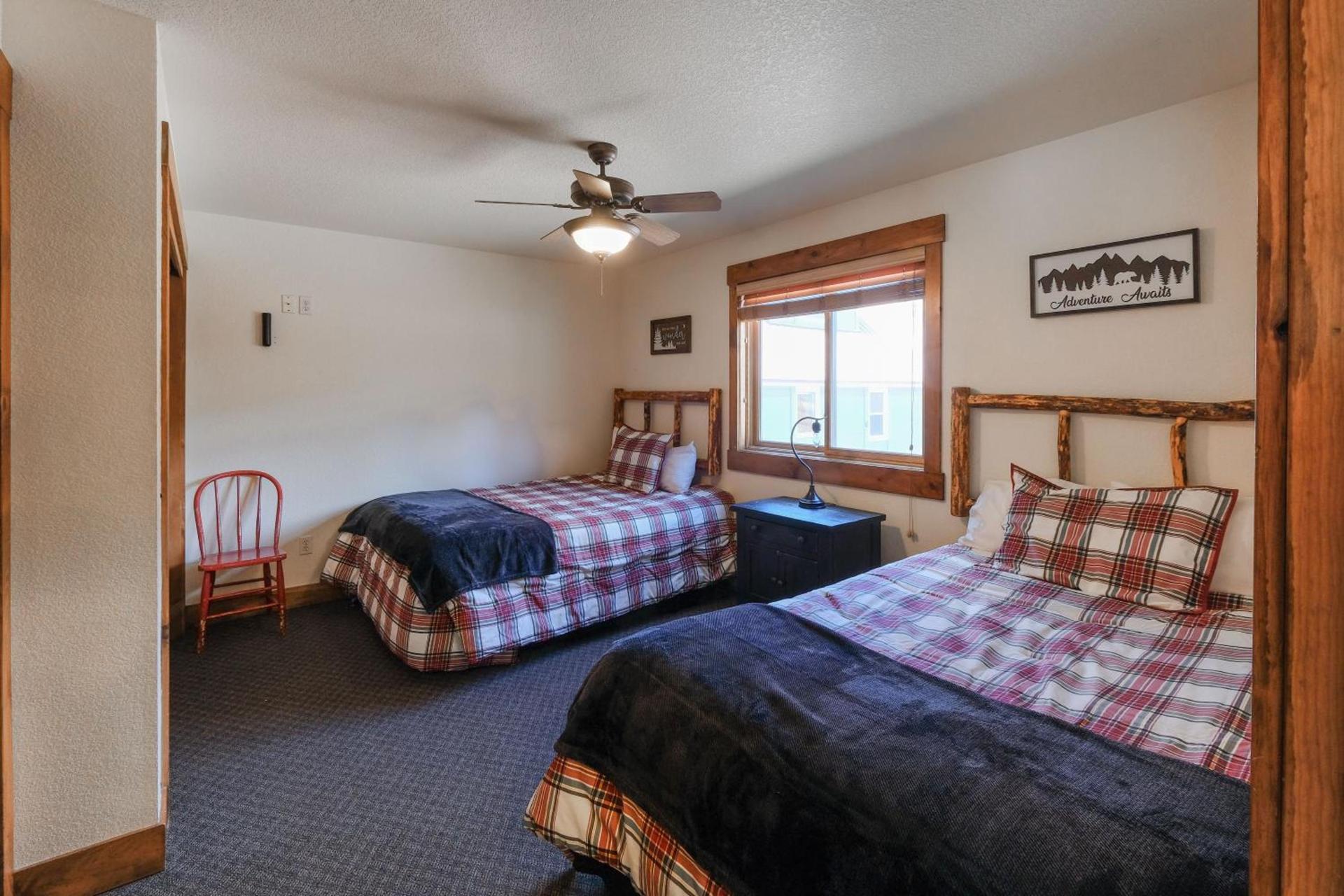The Loose Moose Lodge photo 3