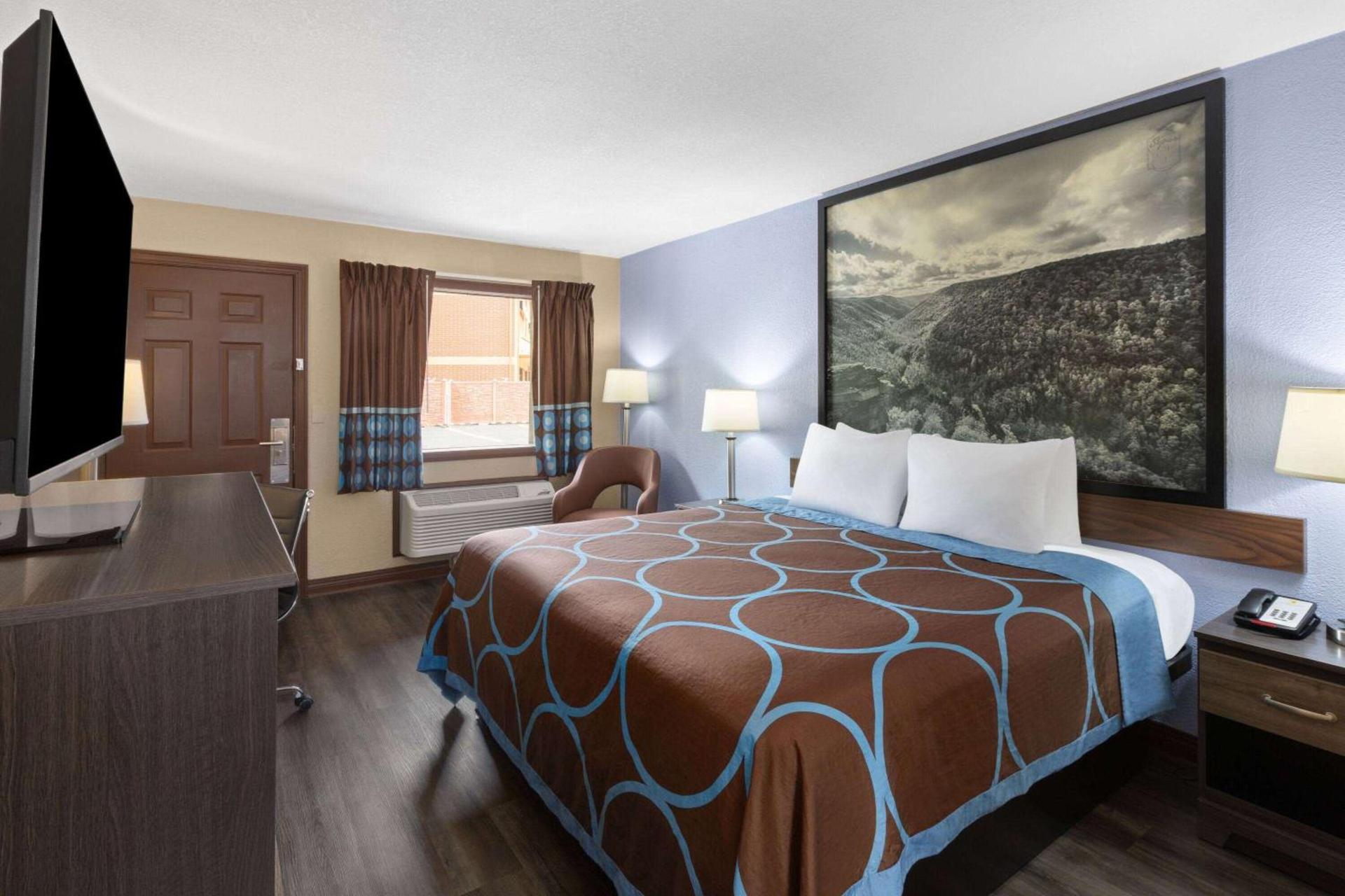 Super 8 by Wyndham Bridgeport/Clarksburg Area photo 28