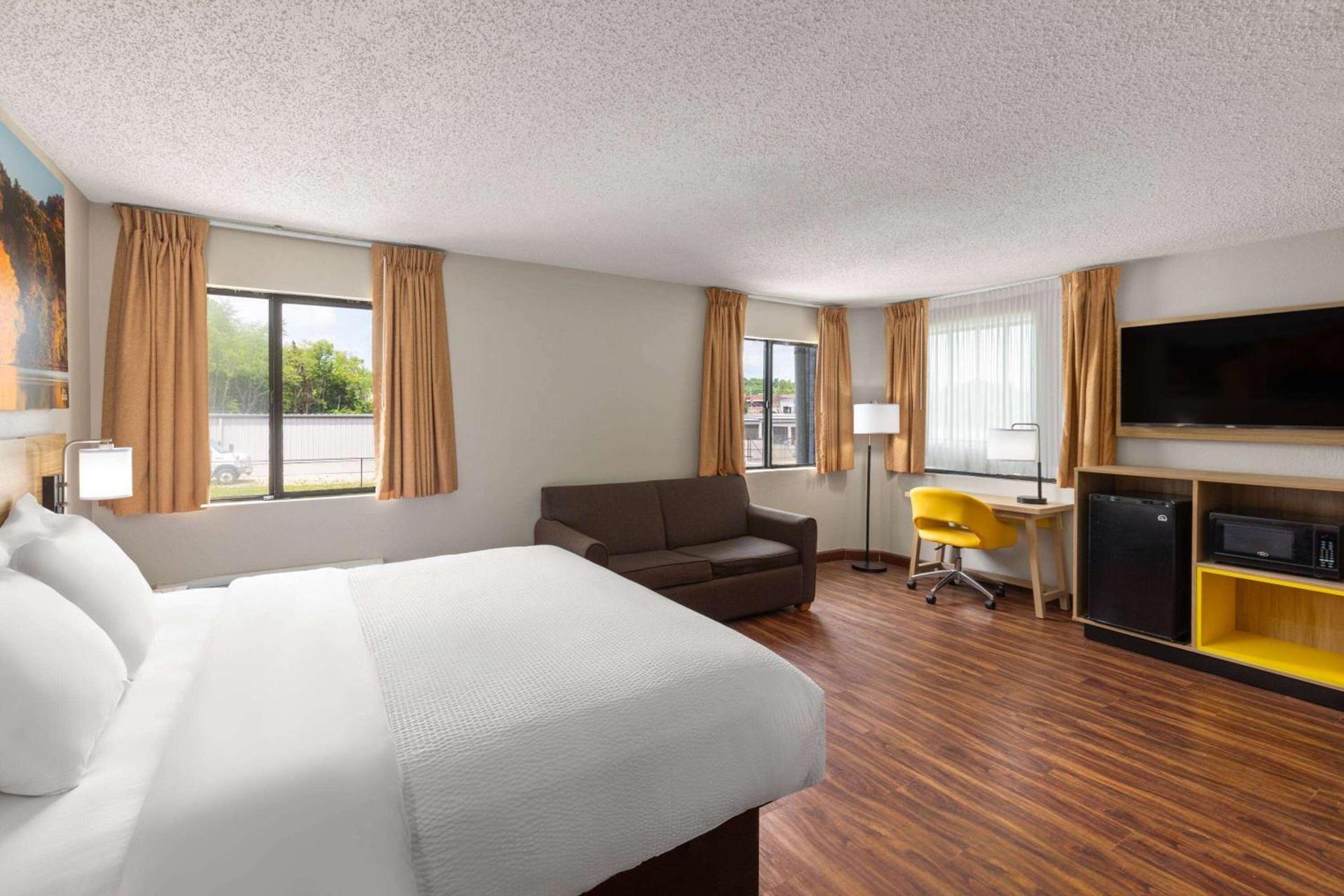 Days Inn by Wyndham Glasgow photo 12