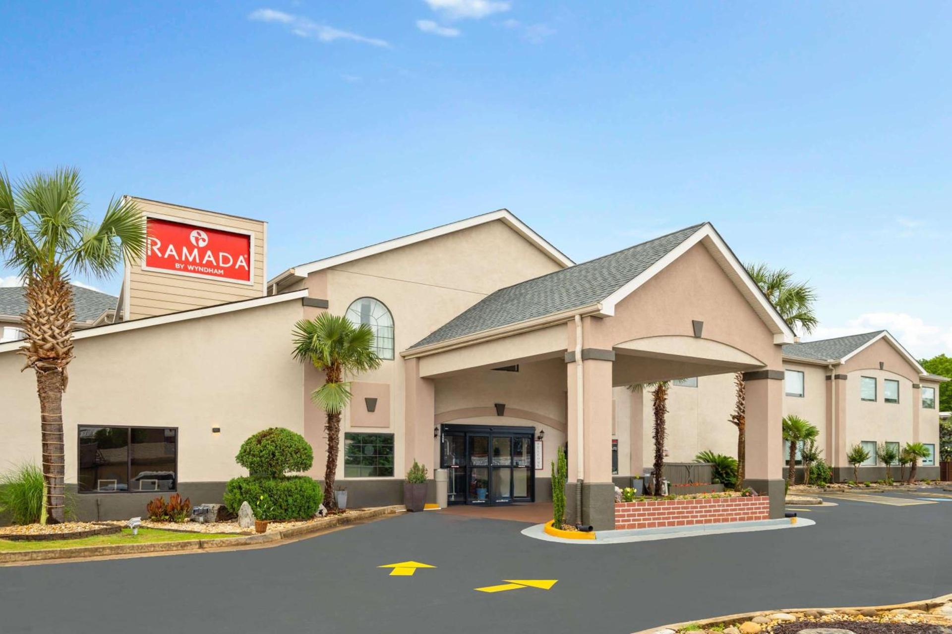 Ramada by Wyndham Locust Grove — hotel in Locust Grove