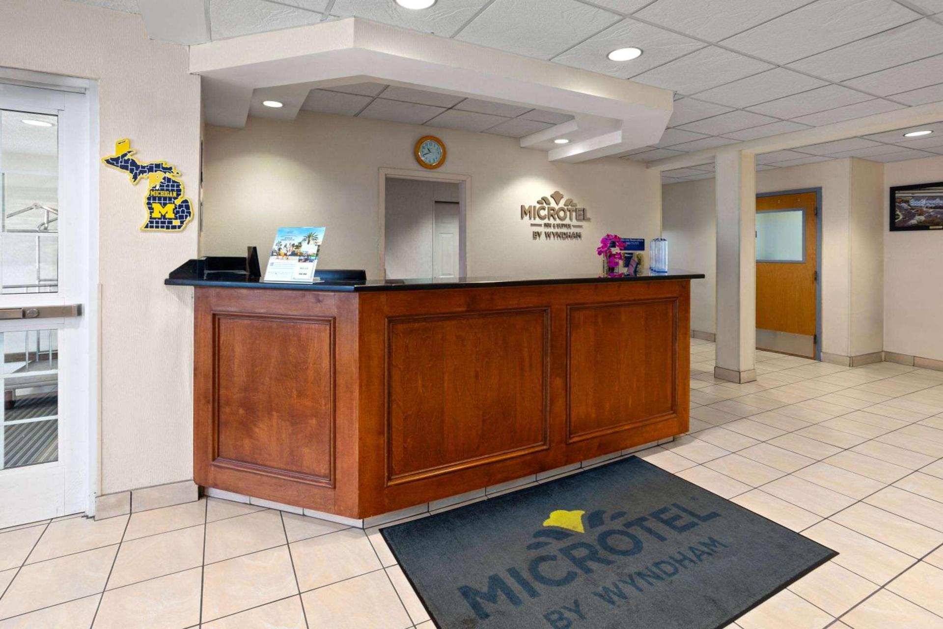 Microtel Inn & Suites by Wyndham Ann Arbor photo 5