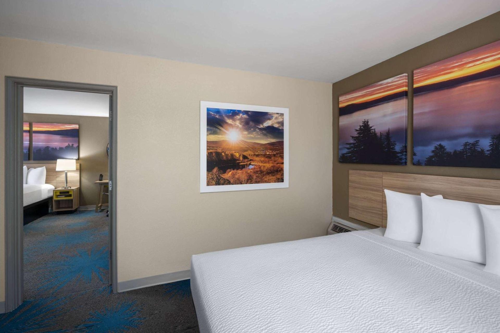 Days Inn by Wyndham Klamath Falls photo 33