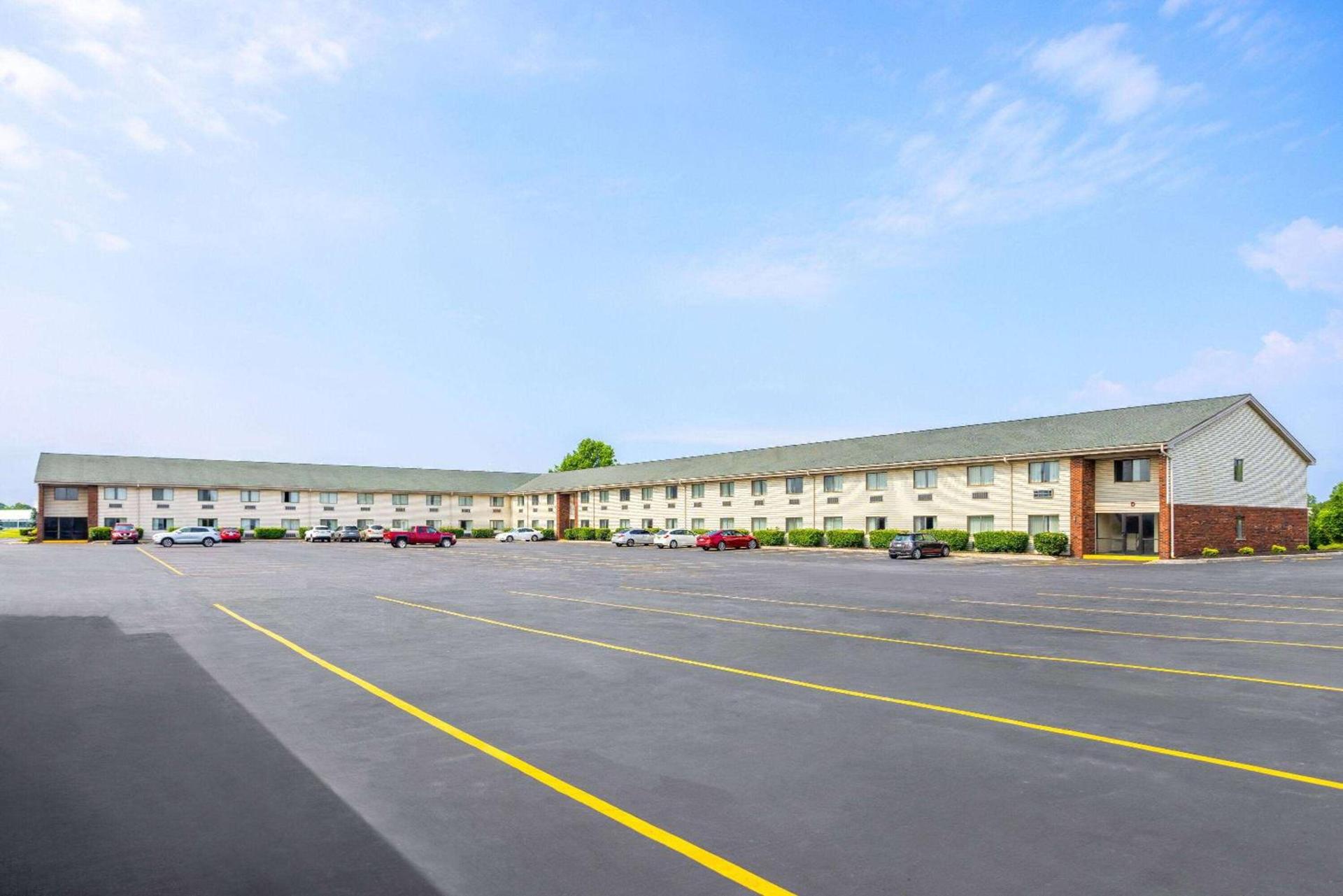 Super 8 by Wyndham Henrietta/Rochester Area photo 13