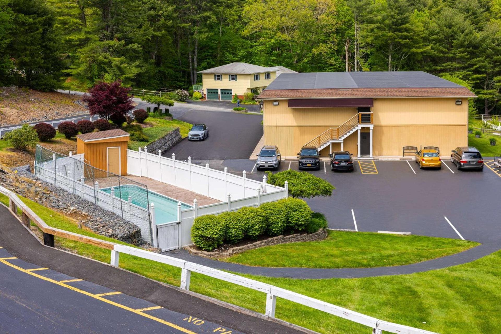 Days Inn by Wyndham Wurtsboro photo 7