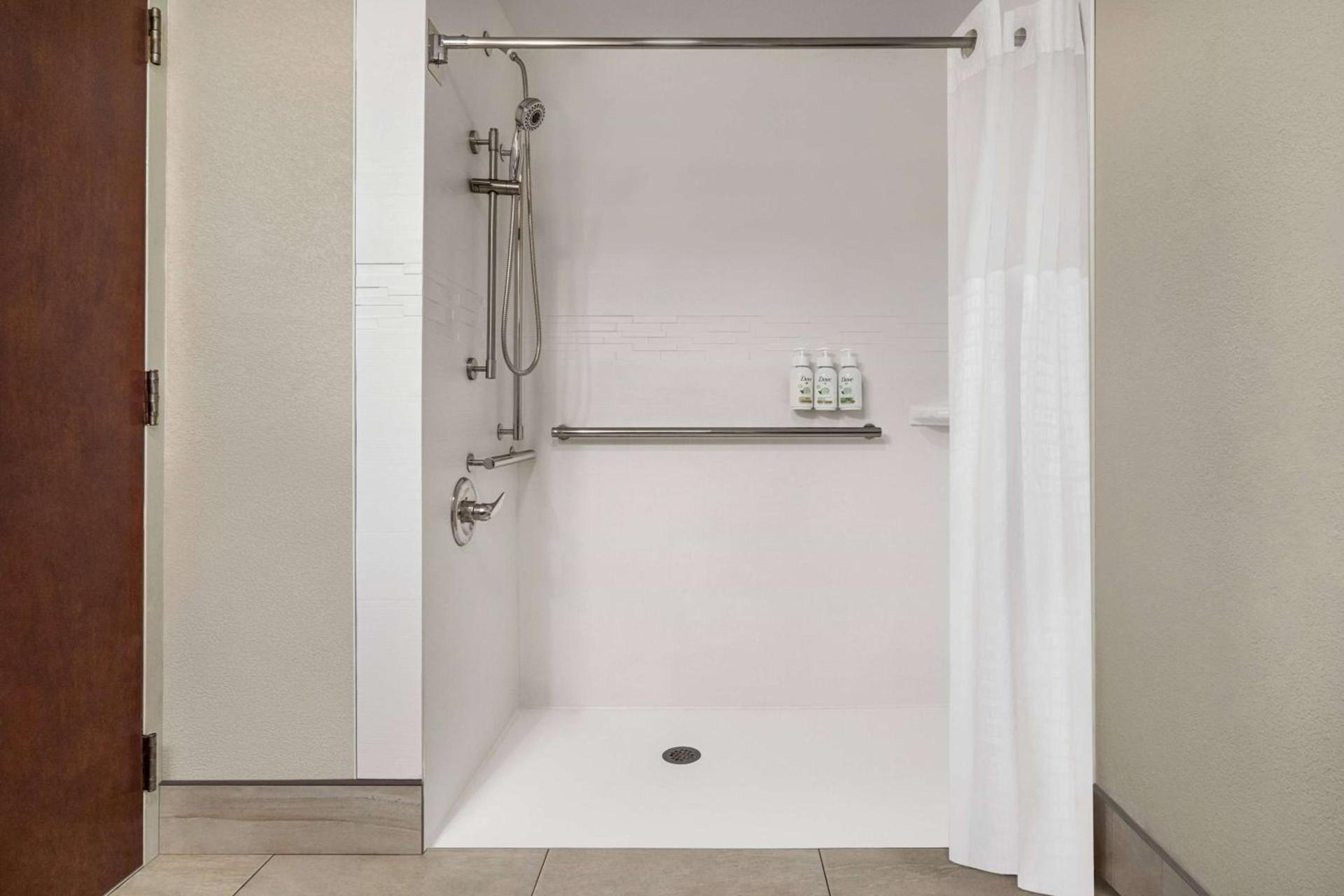 Baymont by Wyndham Georgetown Lexington North photo 30