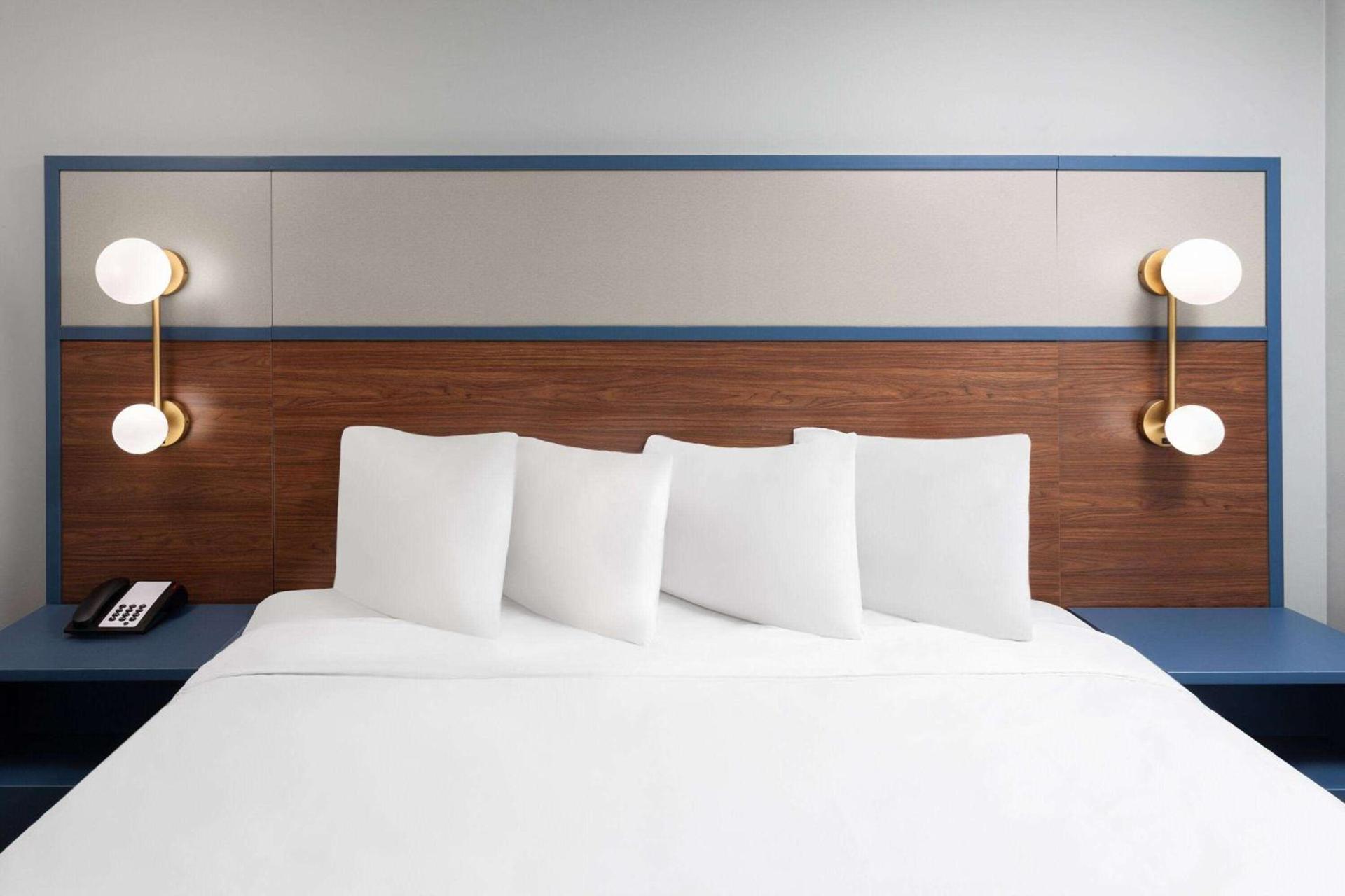 AmericInn by Wyndham Eagle River Downtown photo 24