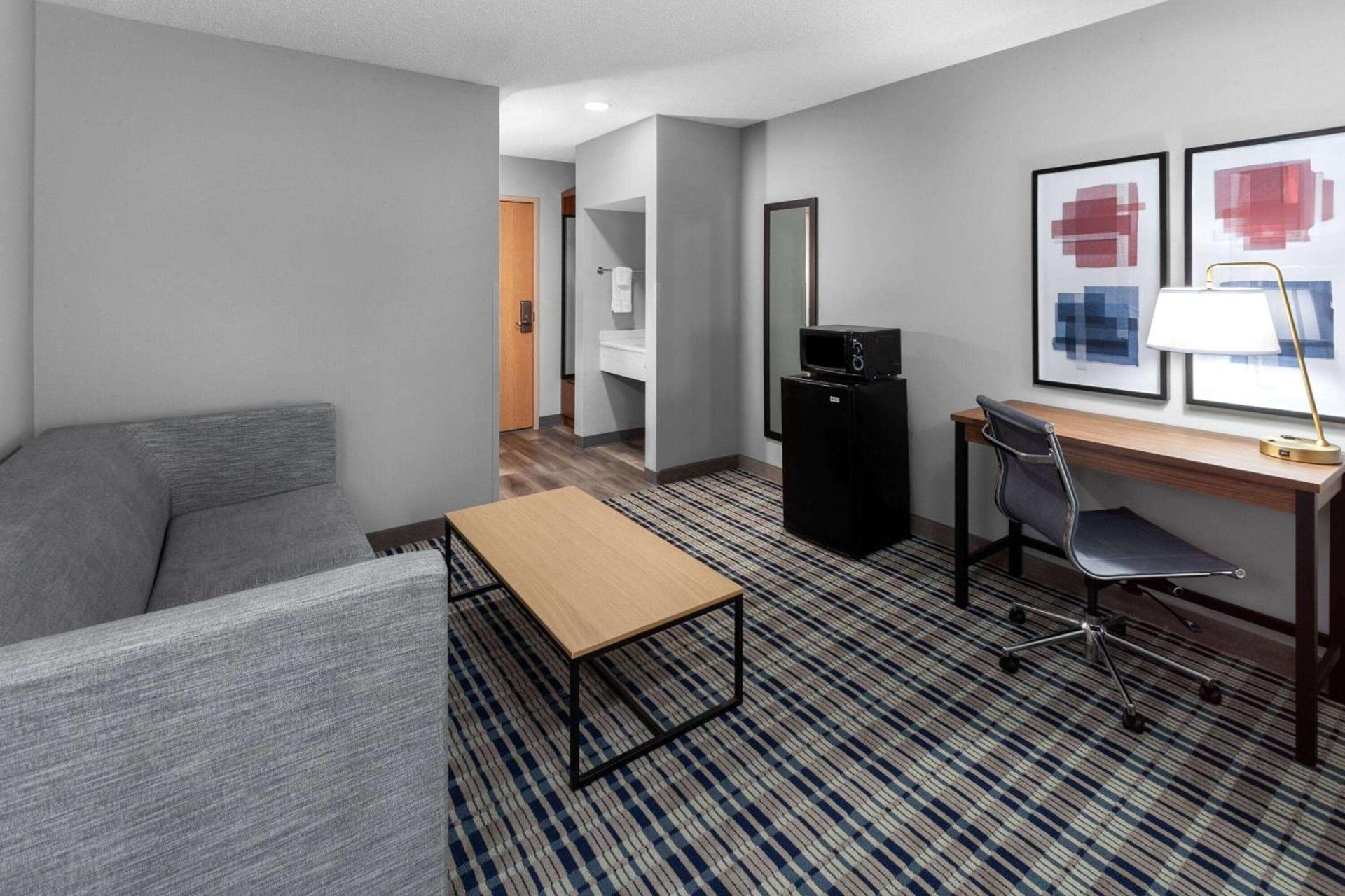 AmericInn by Wyndham Eagle River Downtown photo 23